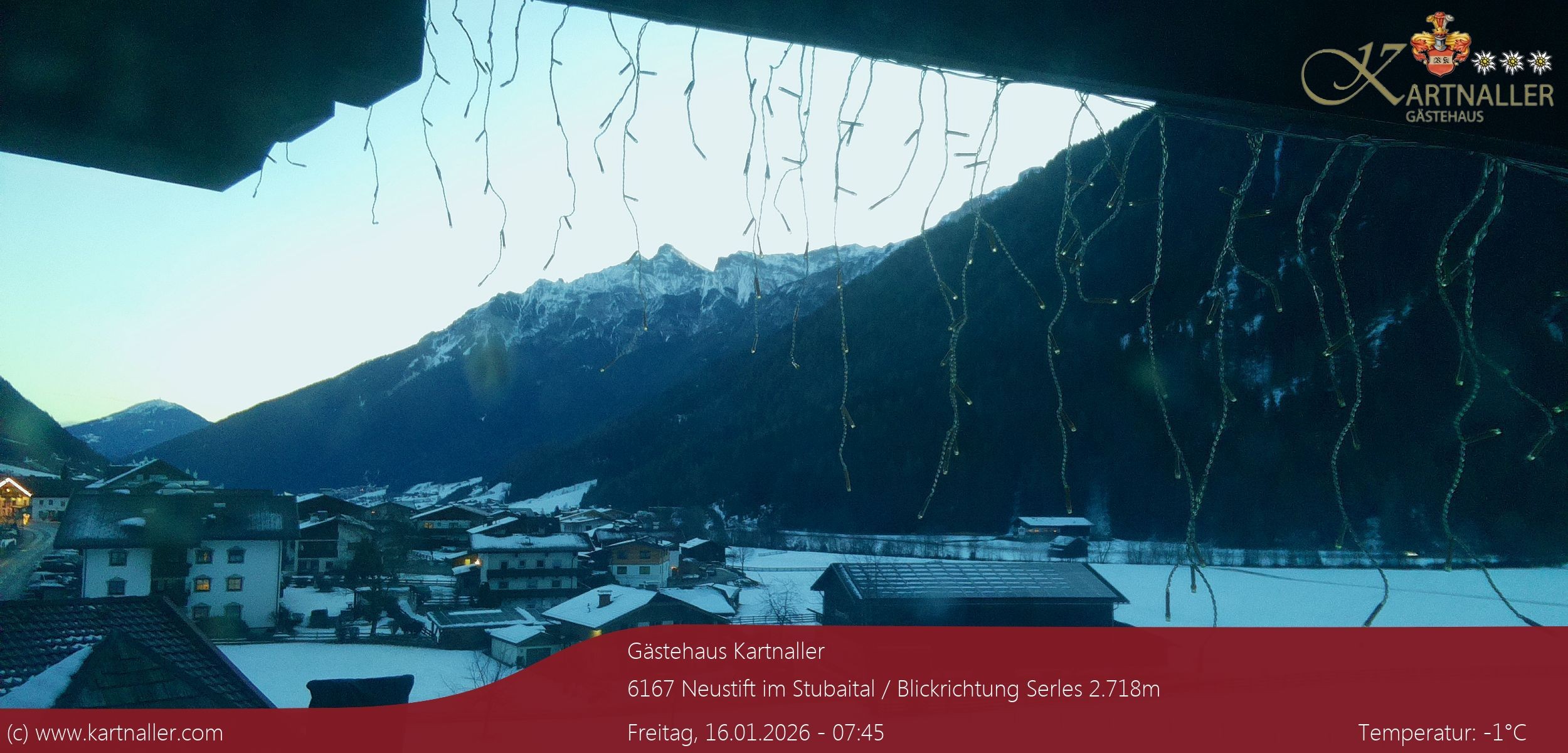 Archiv Foto Webcam Blick Neustift und Serles / Stubaital