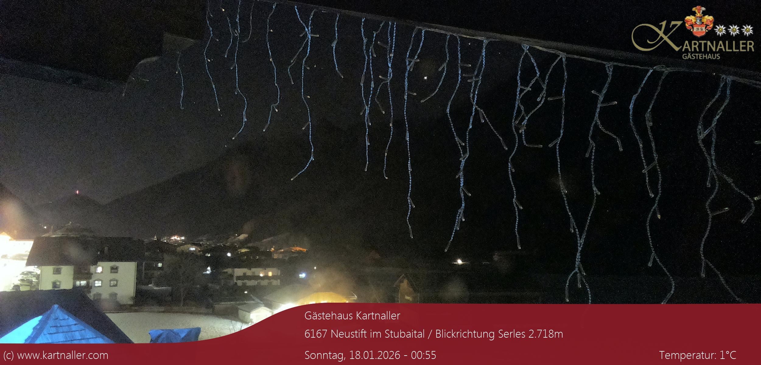 Archiv Foto Webcam Blick Neustift und Serles / Stubaital