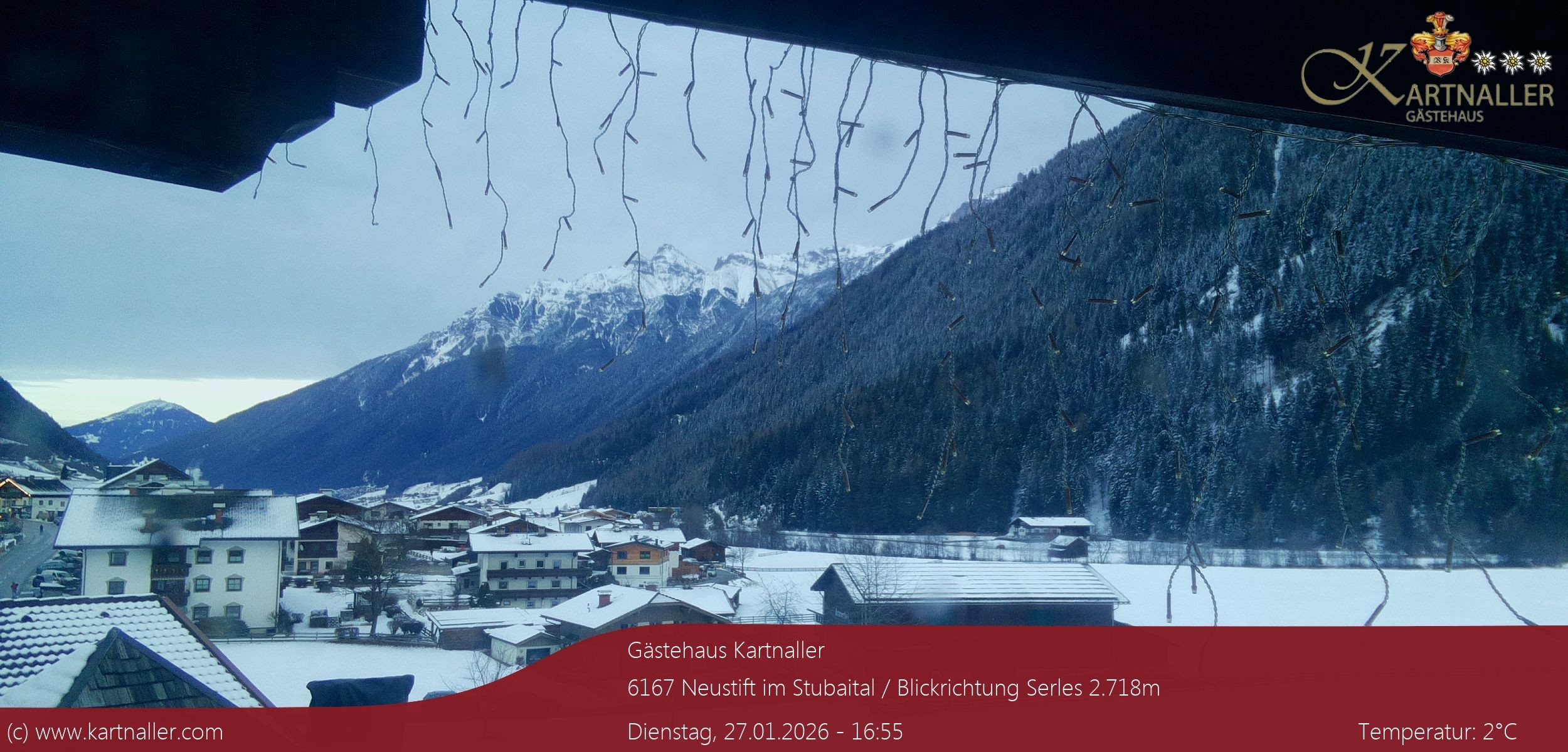 Archiv Foto Webcam Blick Neustift und Serles / Stubaital
