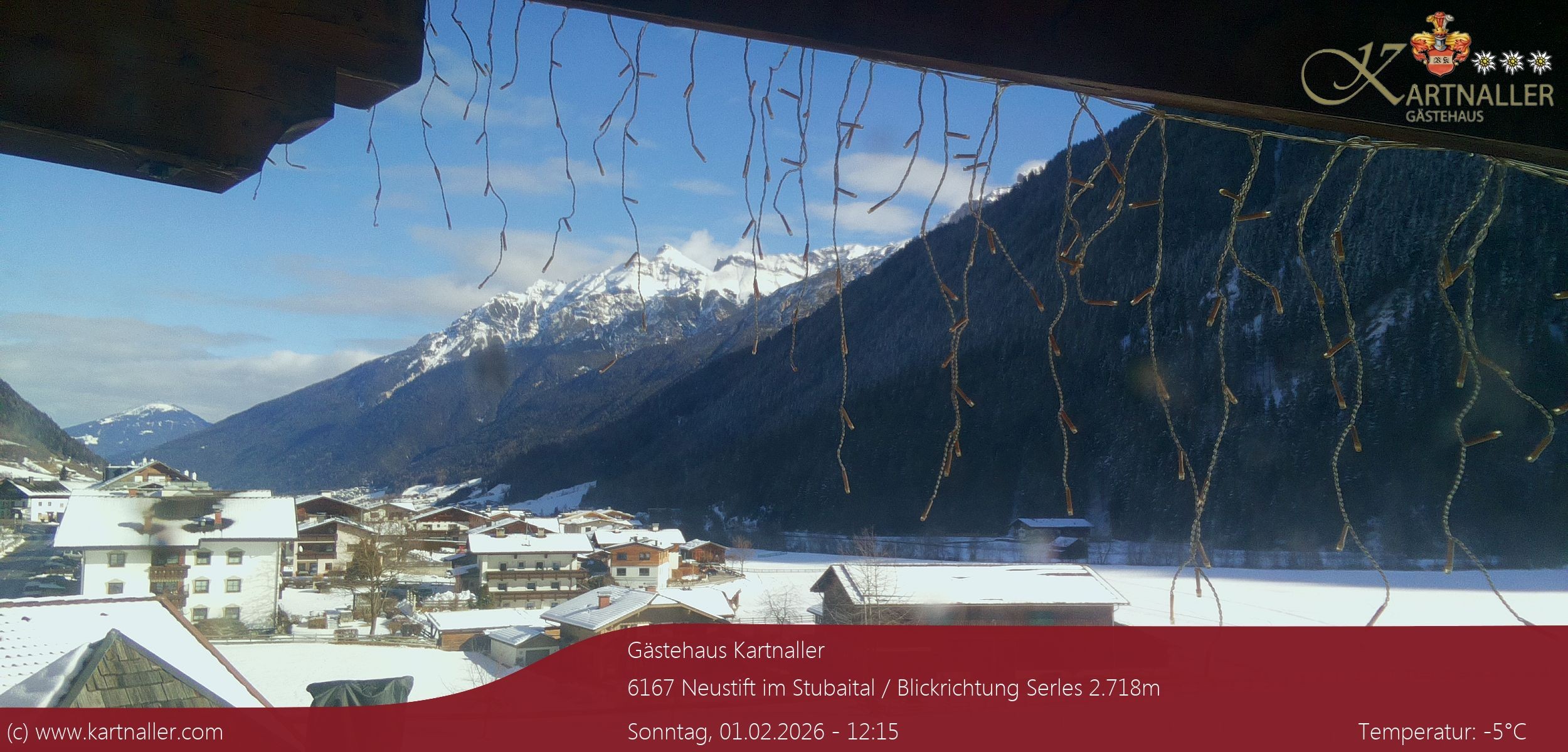 Archiv Foto Webcam Blick Neustift und Serles / Stubaital