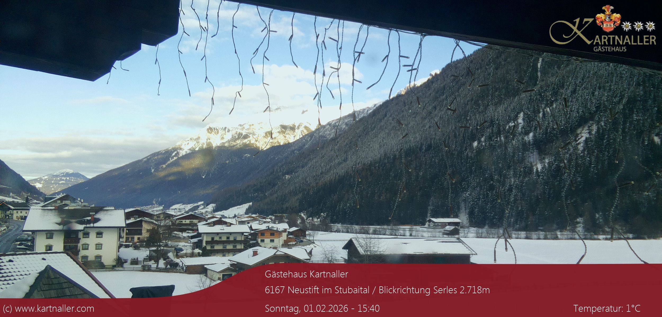 Archiv Foto Webcam Blick Neustift und Serles / Stubaital