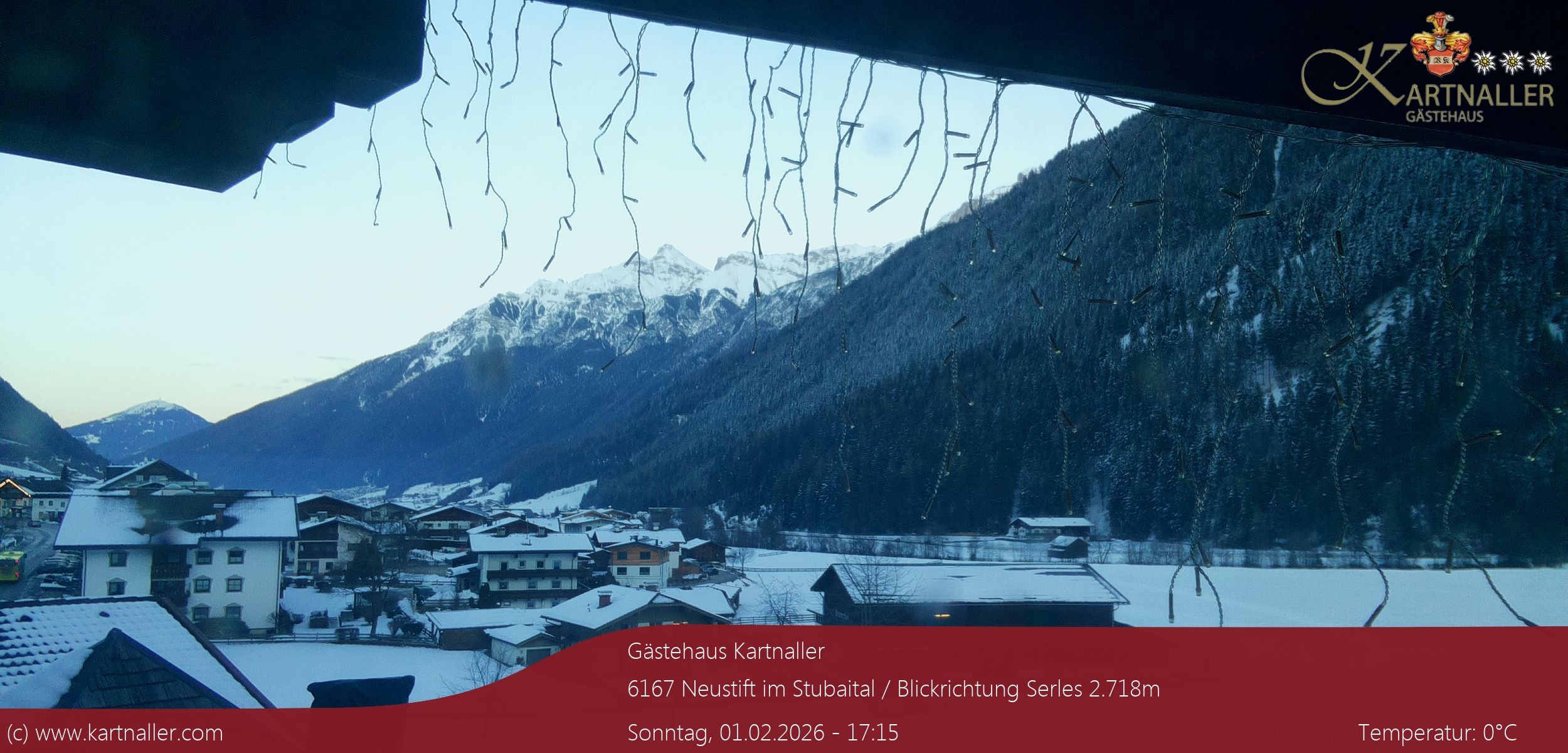 Archiv Foto Webcam Blick Neustift und Serles / Stubaital