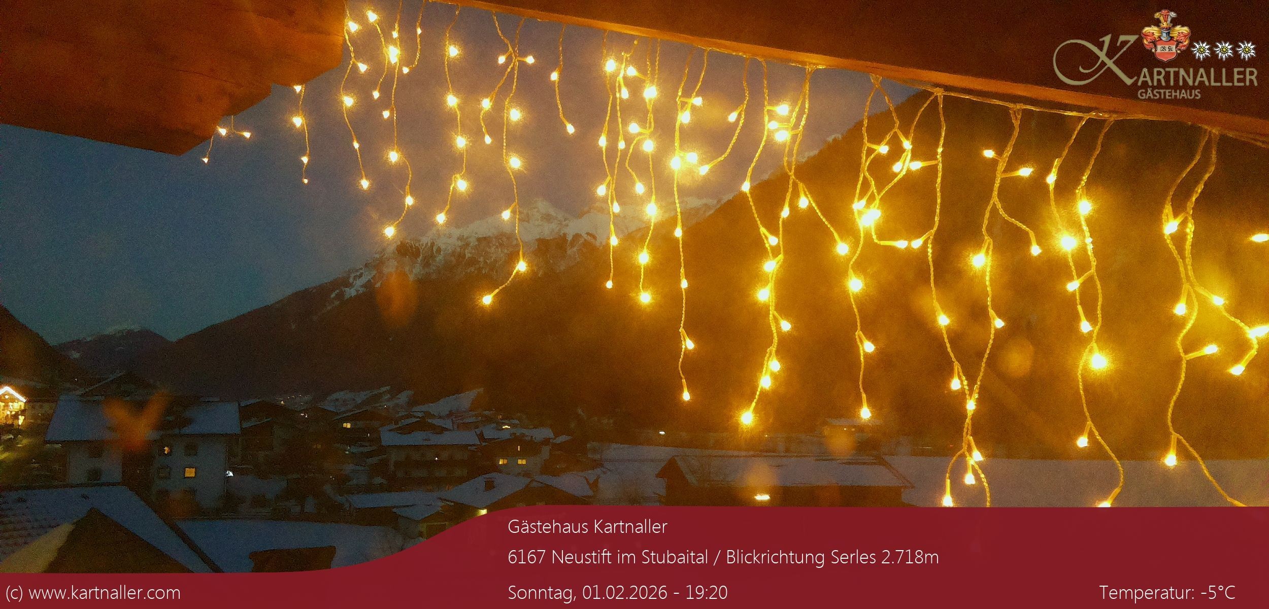 Archiv Foto Webcam Blick Neustift und Serles / Stubaital