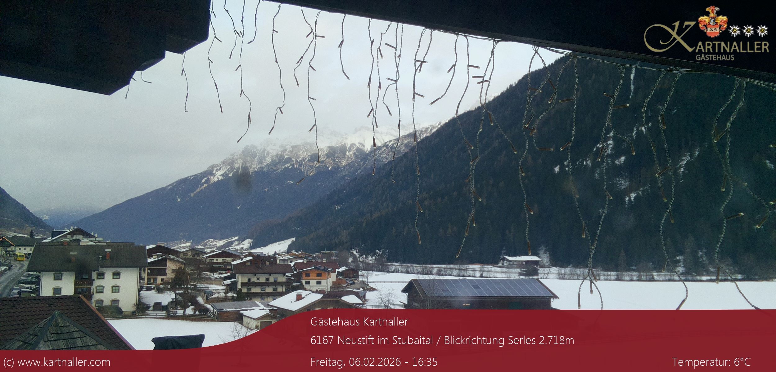 Archiv Foto Webcam Blick Neustift und Serles / Stubaital