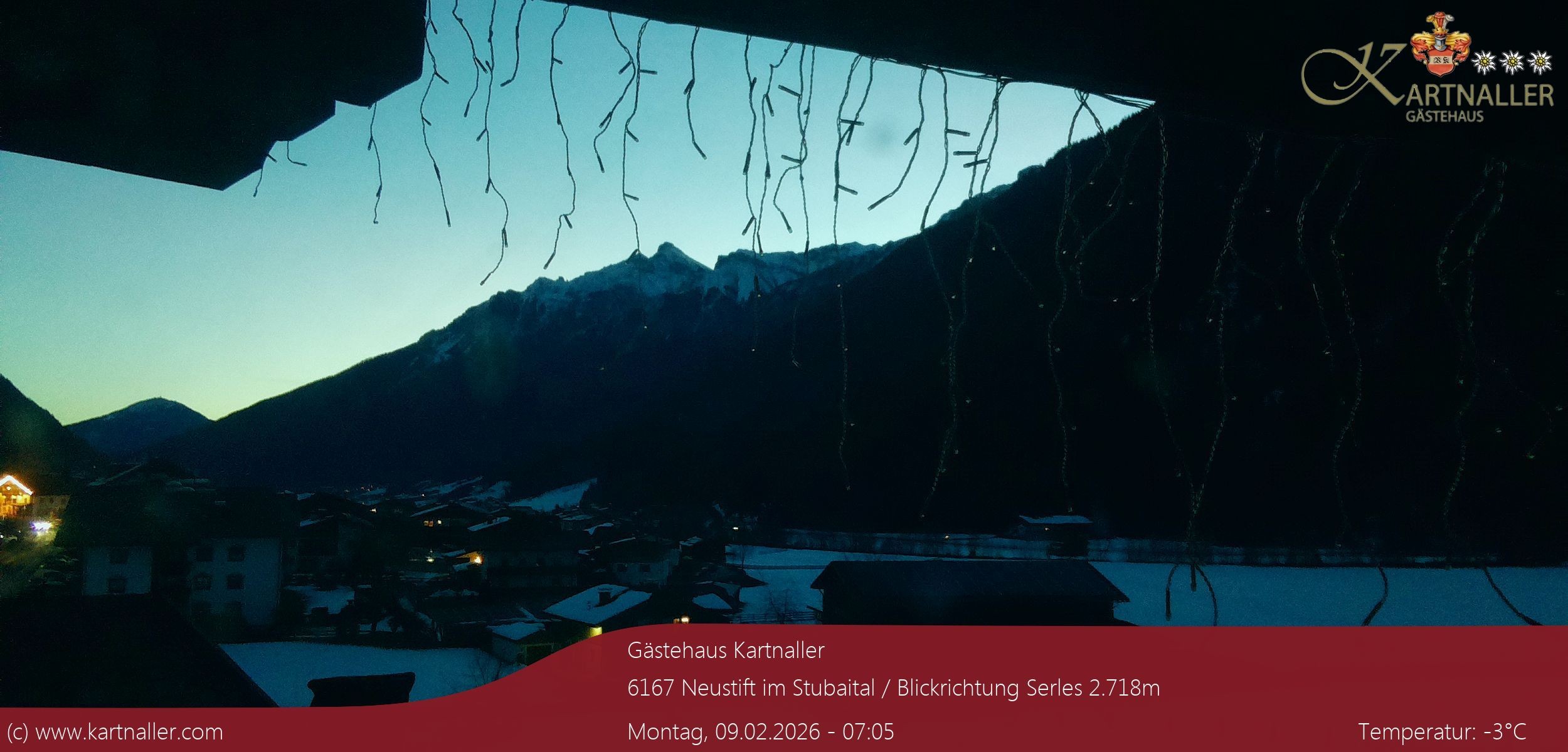 Archiv Foto Webcam Blick Neustift und Serles / Stubaital