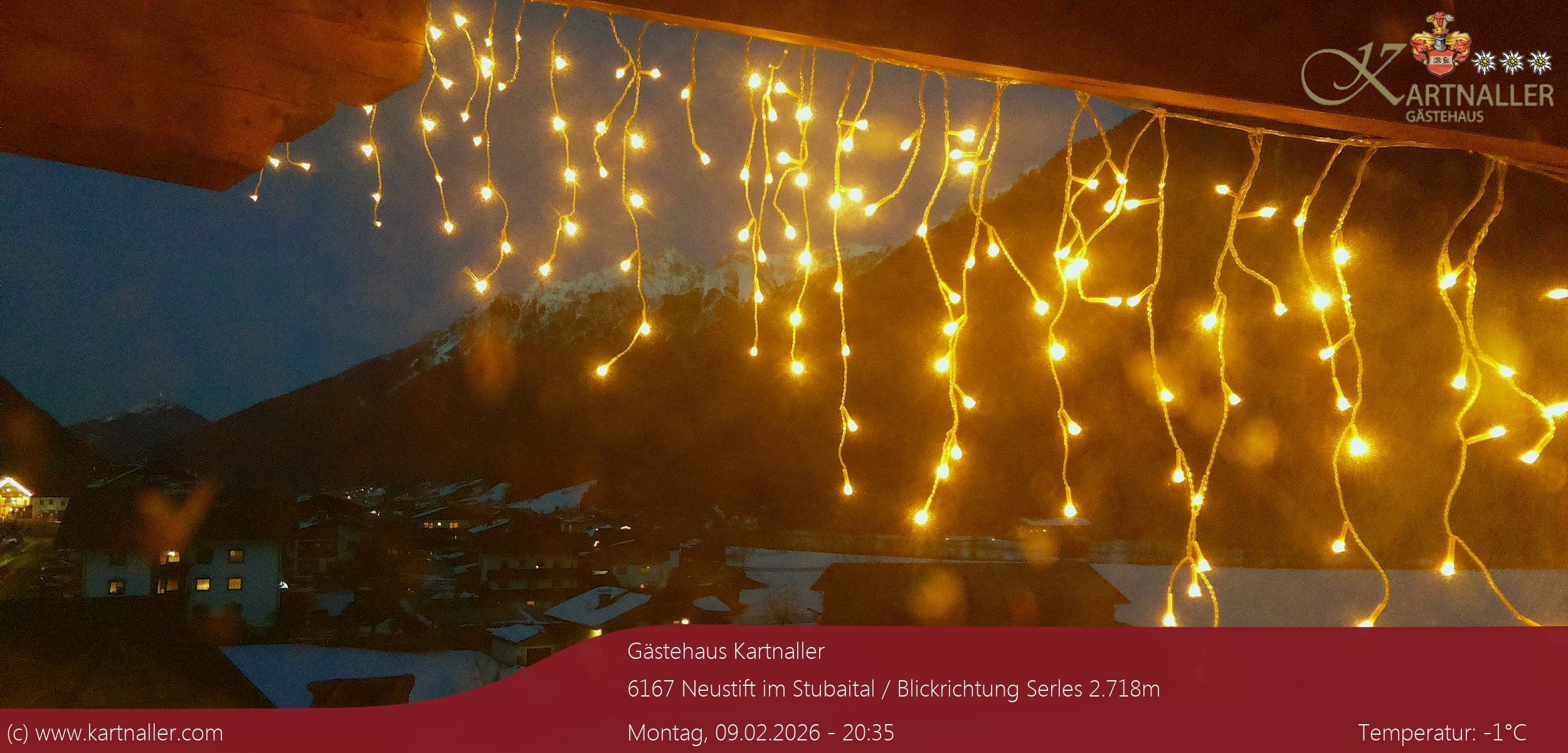 Archiv Foto Webcam Blick Neustift und Serles / Stubaital