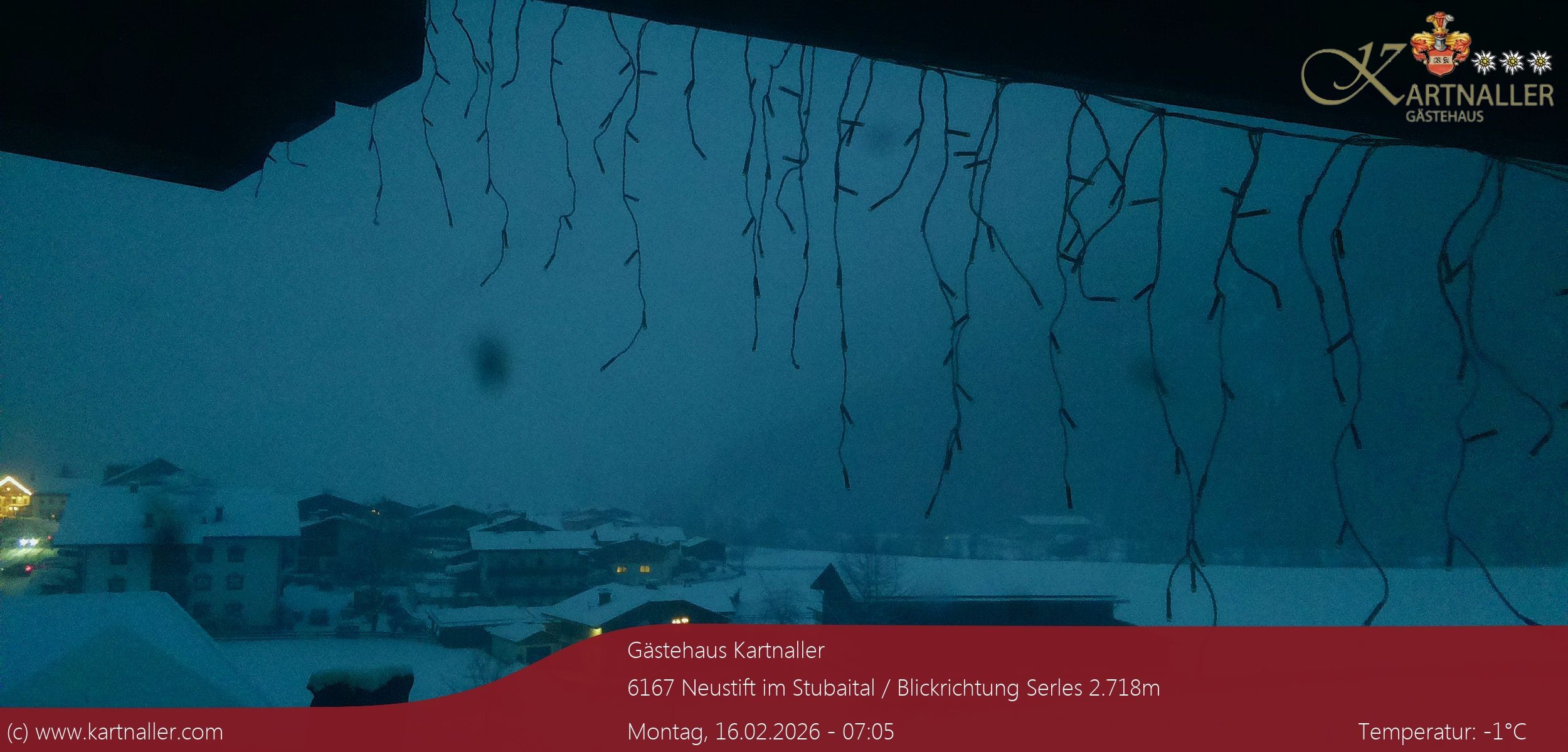 Archiv Foto Webcam Blick Neustift und Serles / Stubaital