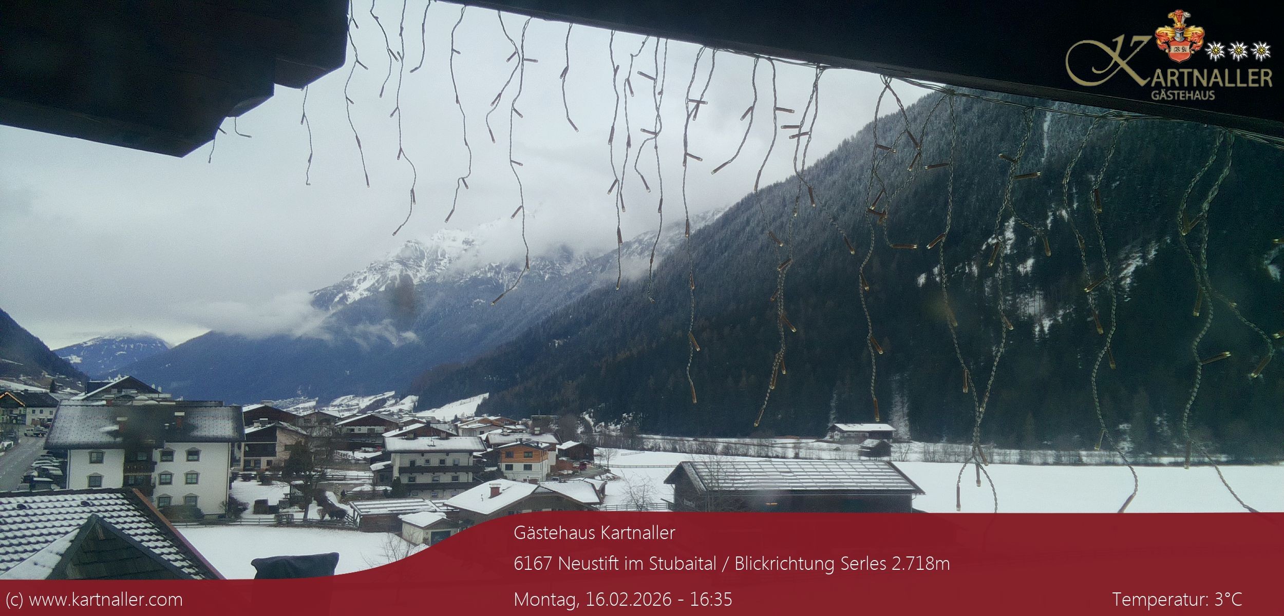 Archiv Foto Webcam Blick Neustift und Serles / Stubaital