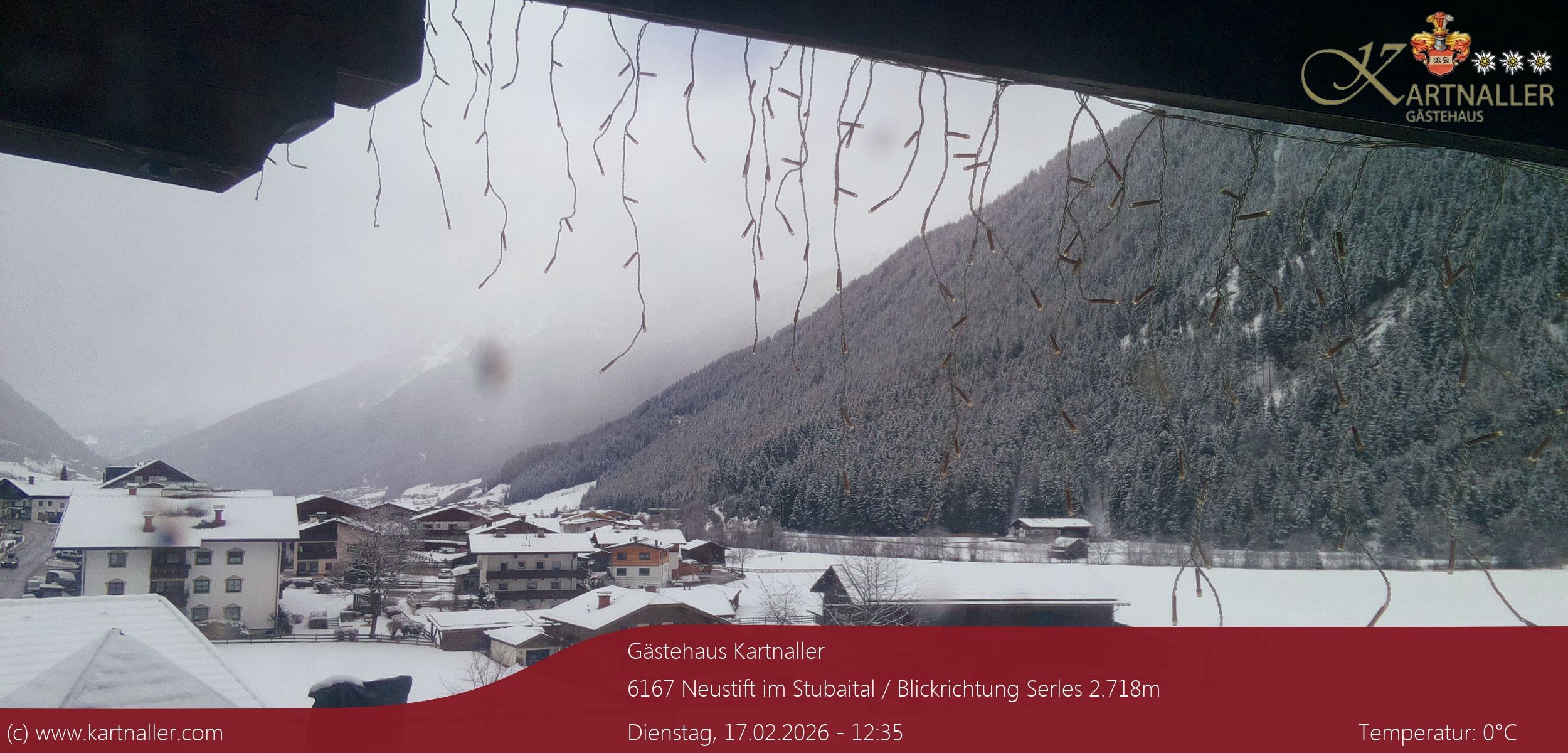 Archiv Foto Webcam Blick Neustift und Serles / Stubaital