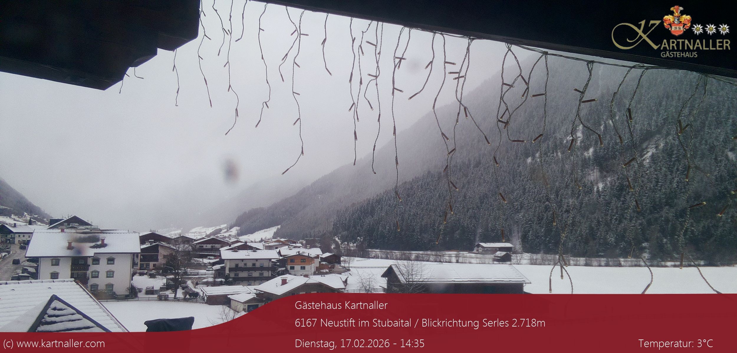 Archiv Foto Webcam Blick Neustift und Serles / Stubaital
