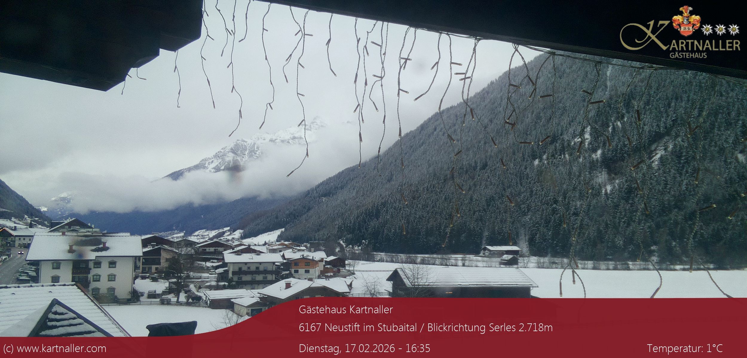 Archiv Foto Webcam Blick Neustift und Serles / Stubaital