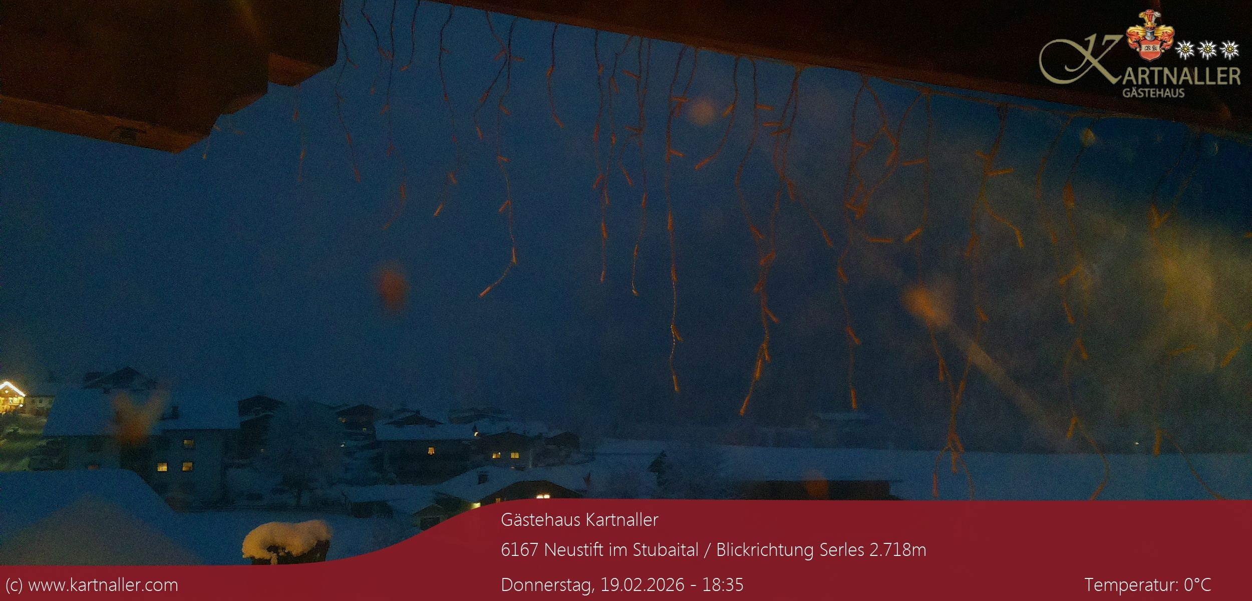 Archiv Foto Webcam Blick Neustift und Serles / Stubaital