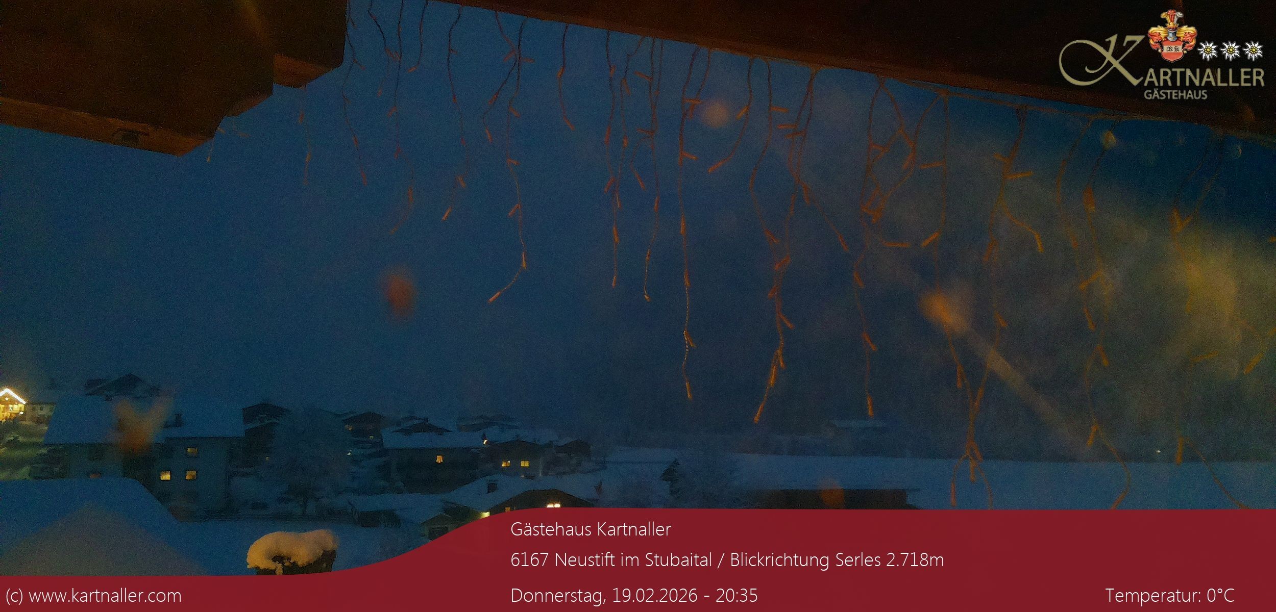 Archiv Foto Webcam Blick Neustift und Serles / Stubaital