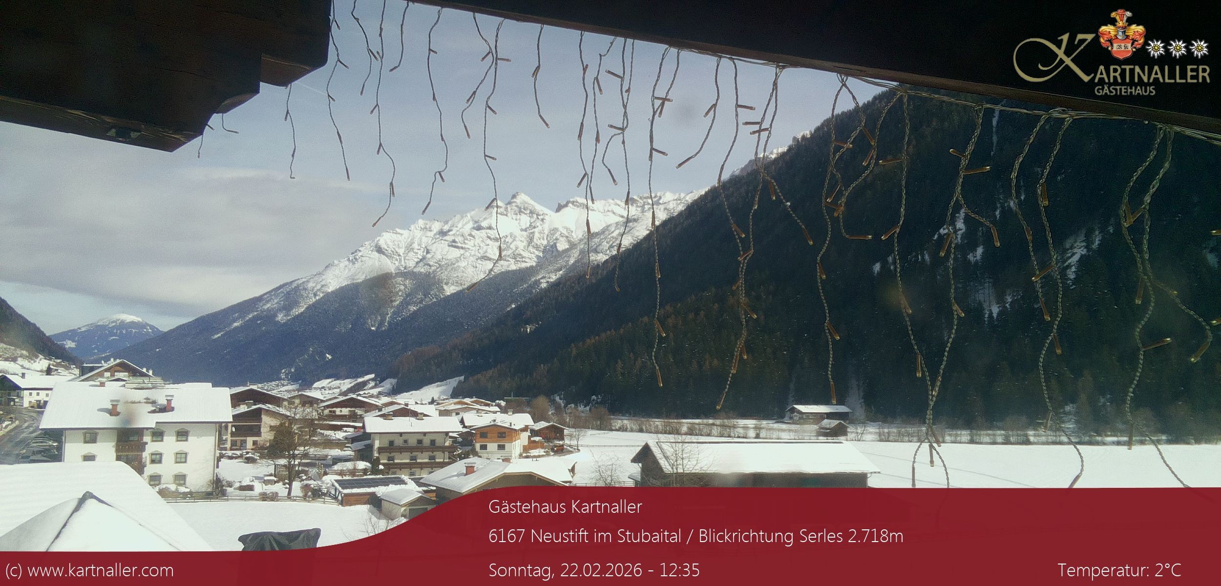 Archiv Foto Webcam Blick Neustift und Serles / Stubaital