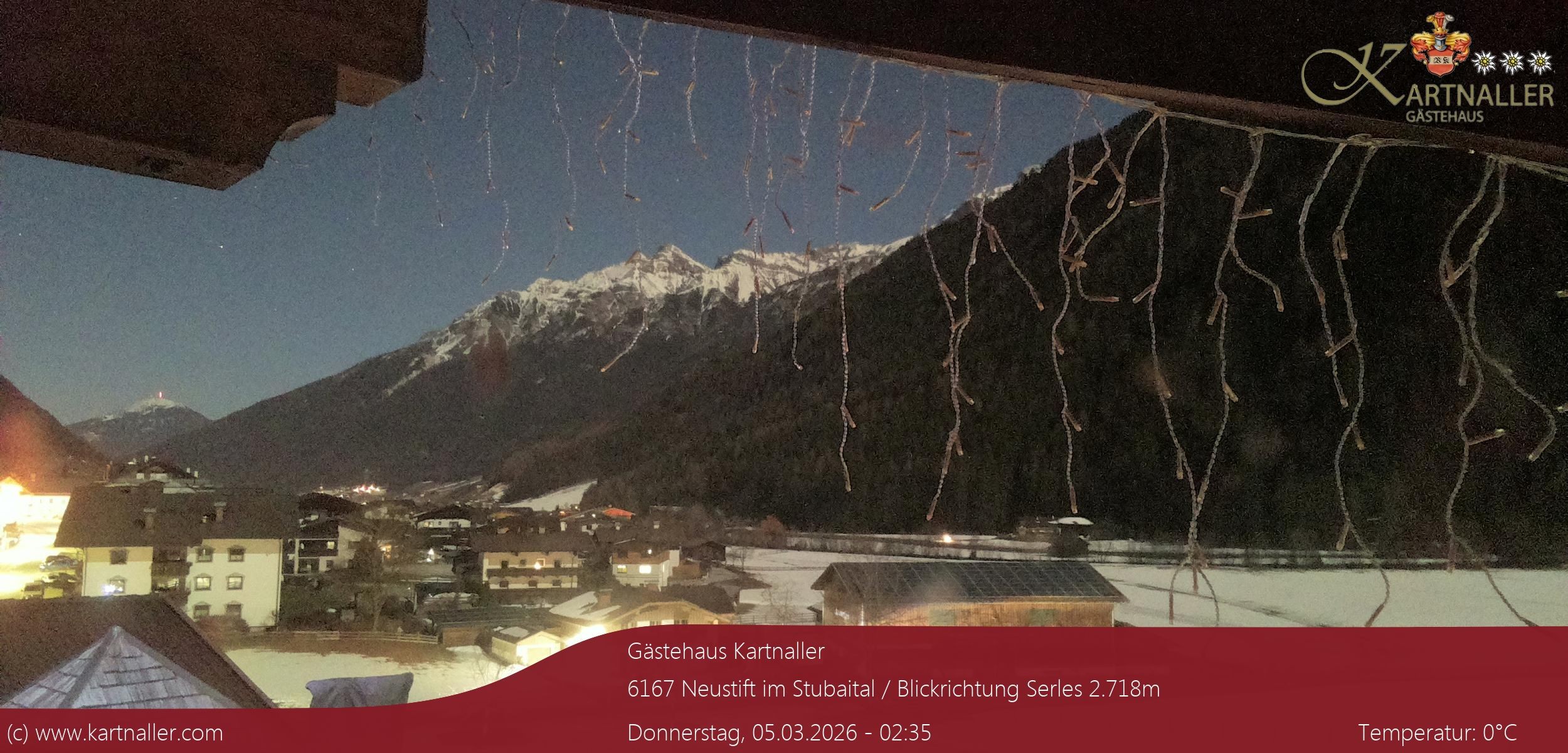 Archiv Foto Webcam Blick Neustift und Serles / Stubaital