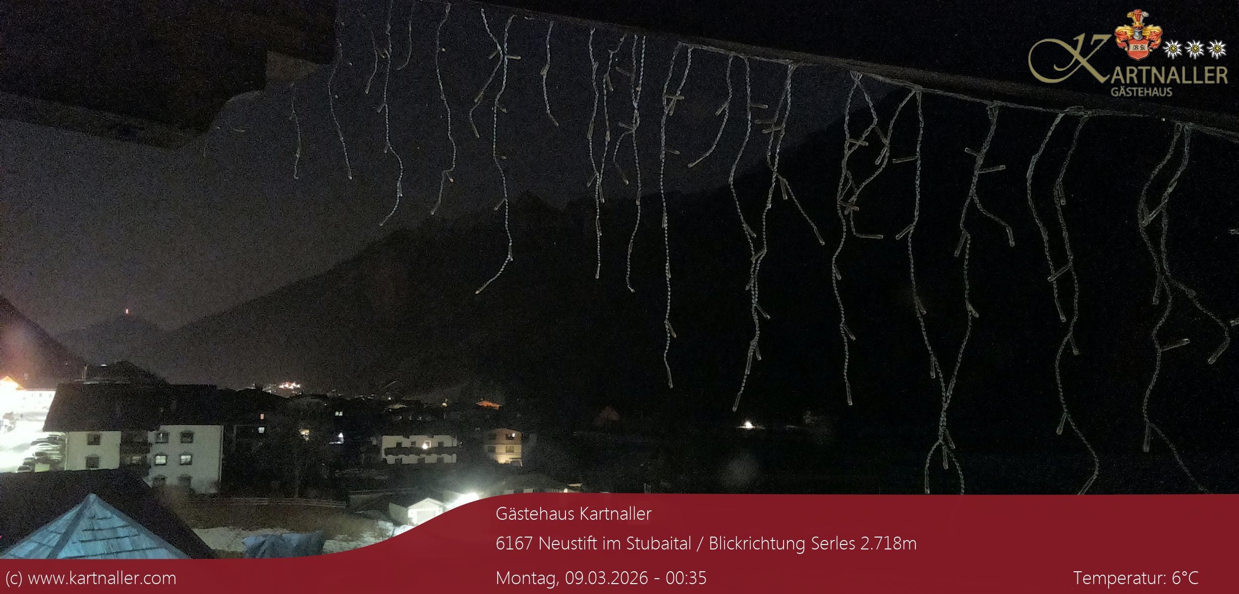 Archiv Foto Webcam Blick Neustift und Serles / Stubaital