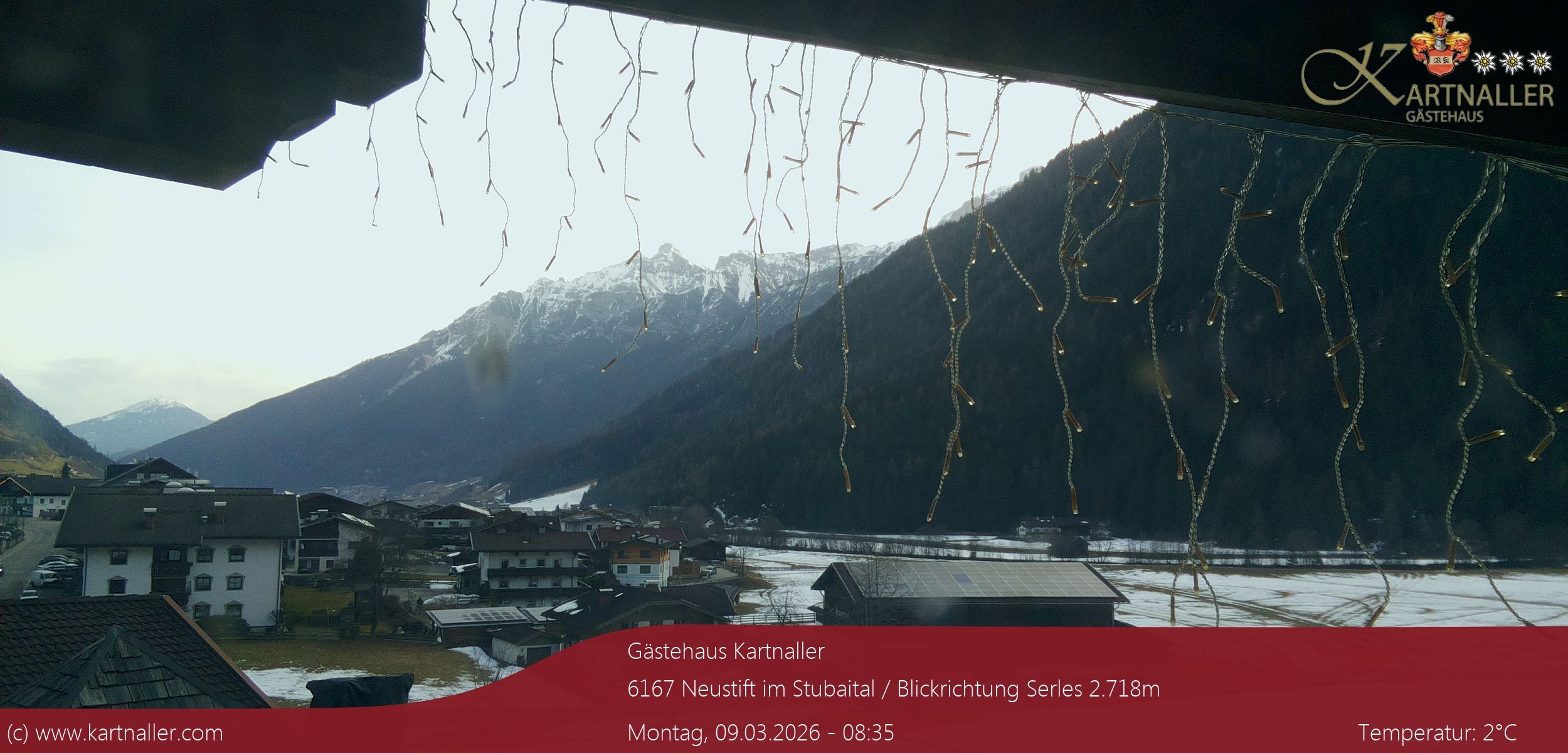 Archiv Foto Webcam Blick Neustift und Serles / Stubaital