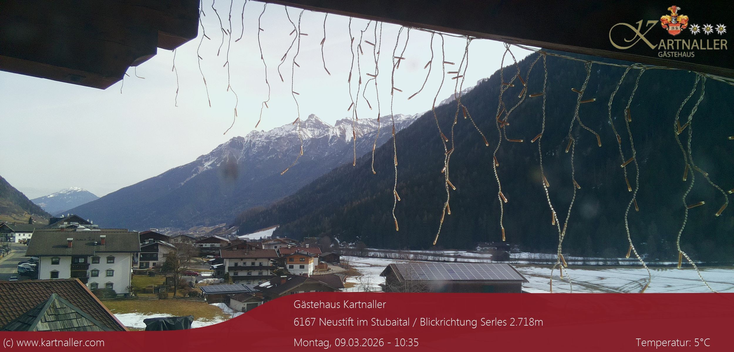 Archiv Foto Webcam Blick Neustift und Serles / Stubaital