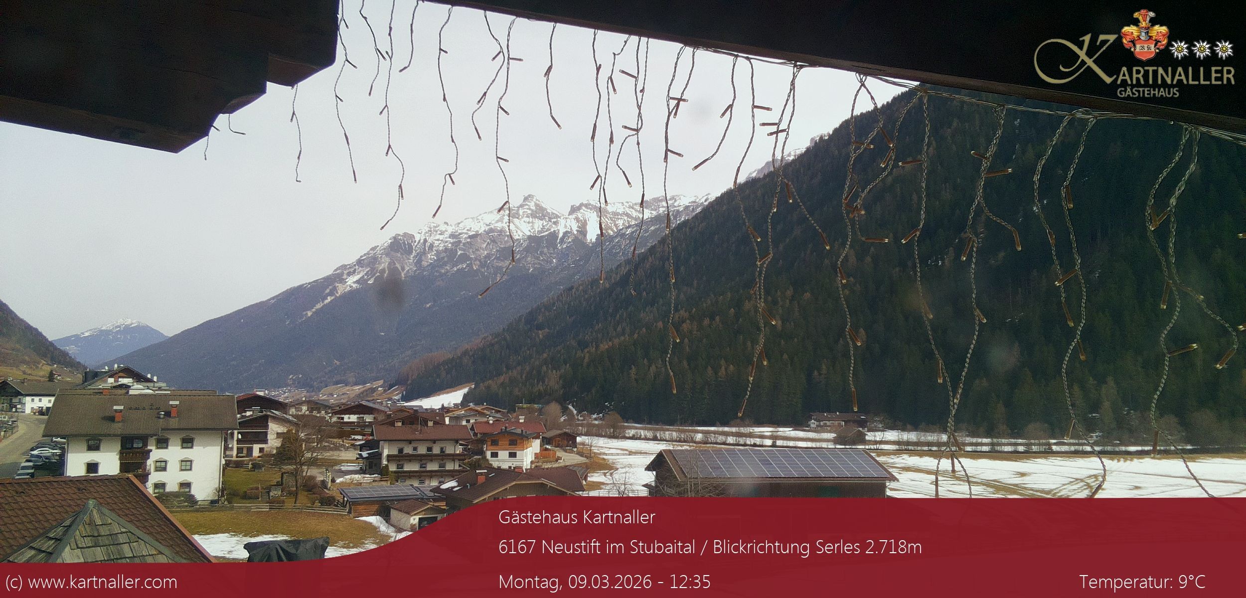 Archiv Foto Webcam Blick Neustift und Serles / Stubaital