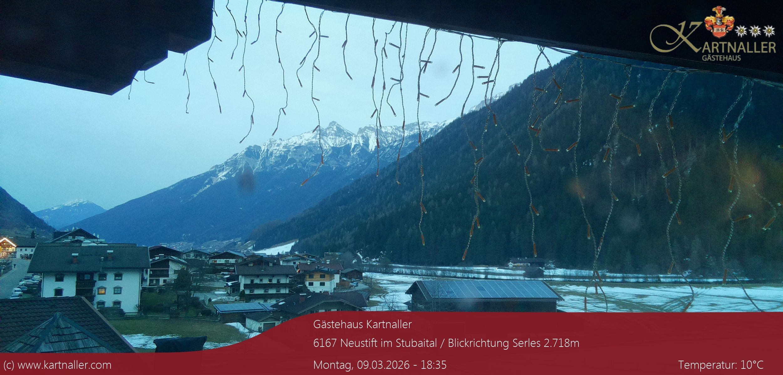 Archiv Foto Webcam Blick Neustift und Serles / Stubaital