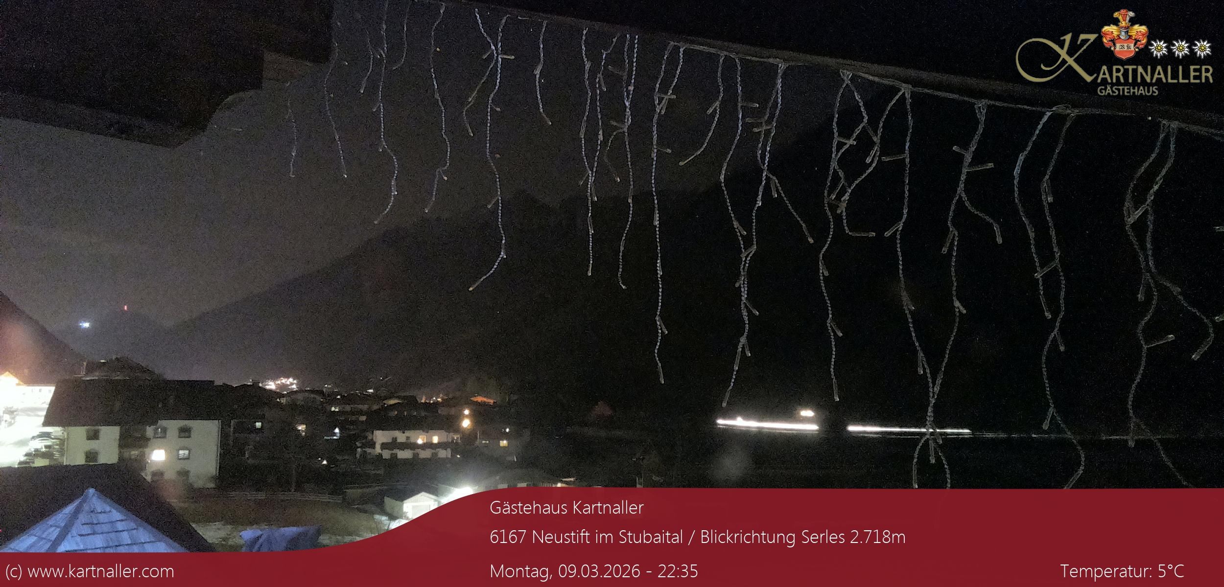 Archiv Foto Webcam Blick Neustift und Serles / Stubaital