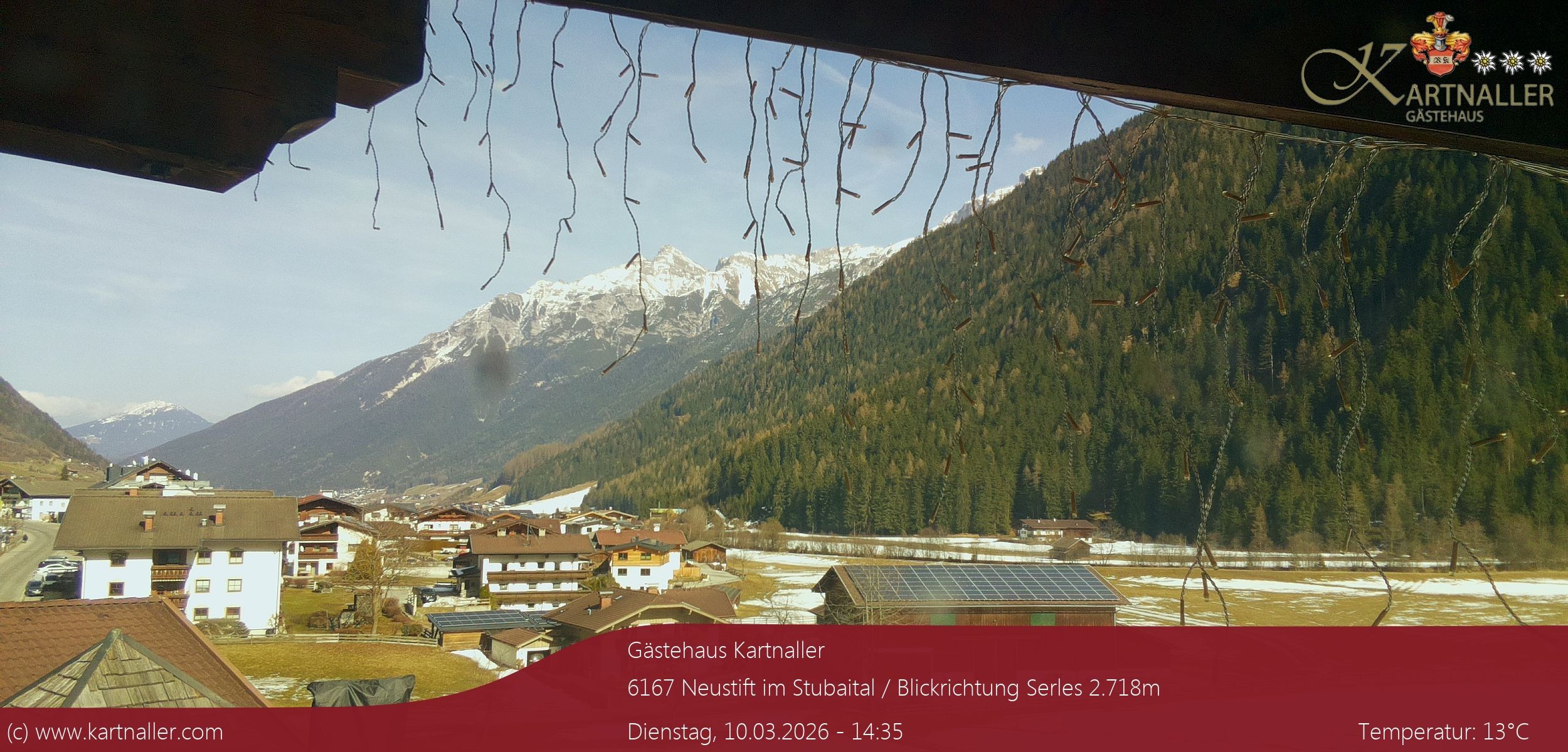 Archiv Foto Webcam Blick Neustift und Serles / Stubaital