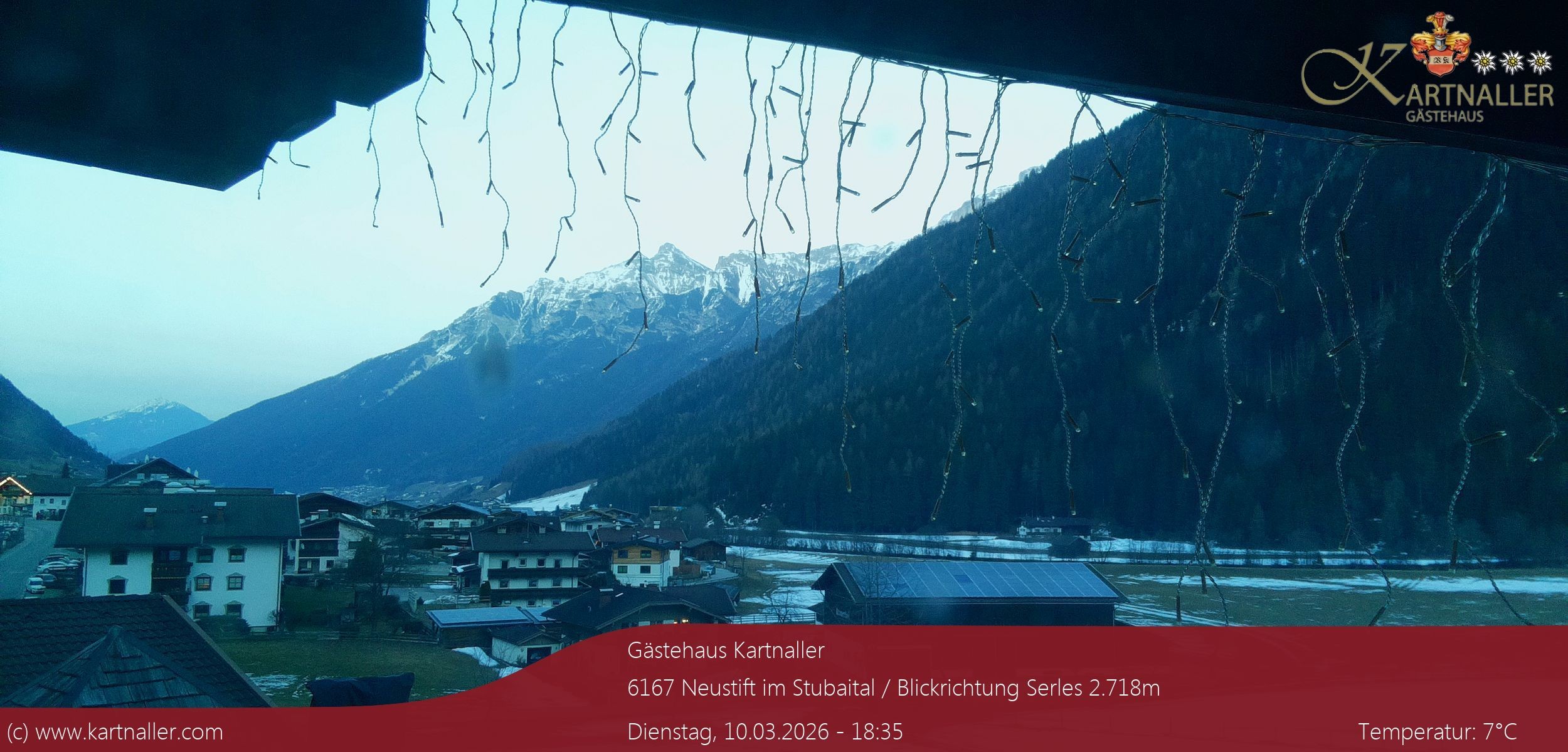 Archiv Foto Webcam Blick Neustift und Serles / Stubaital