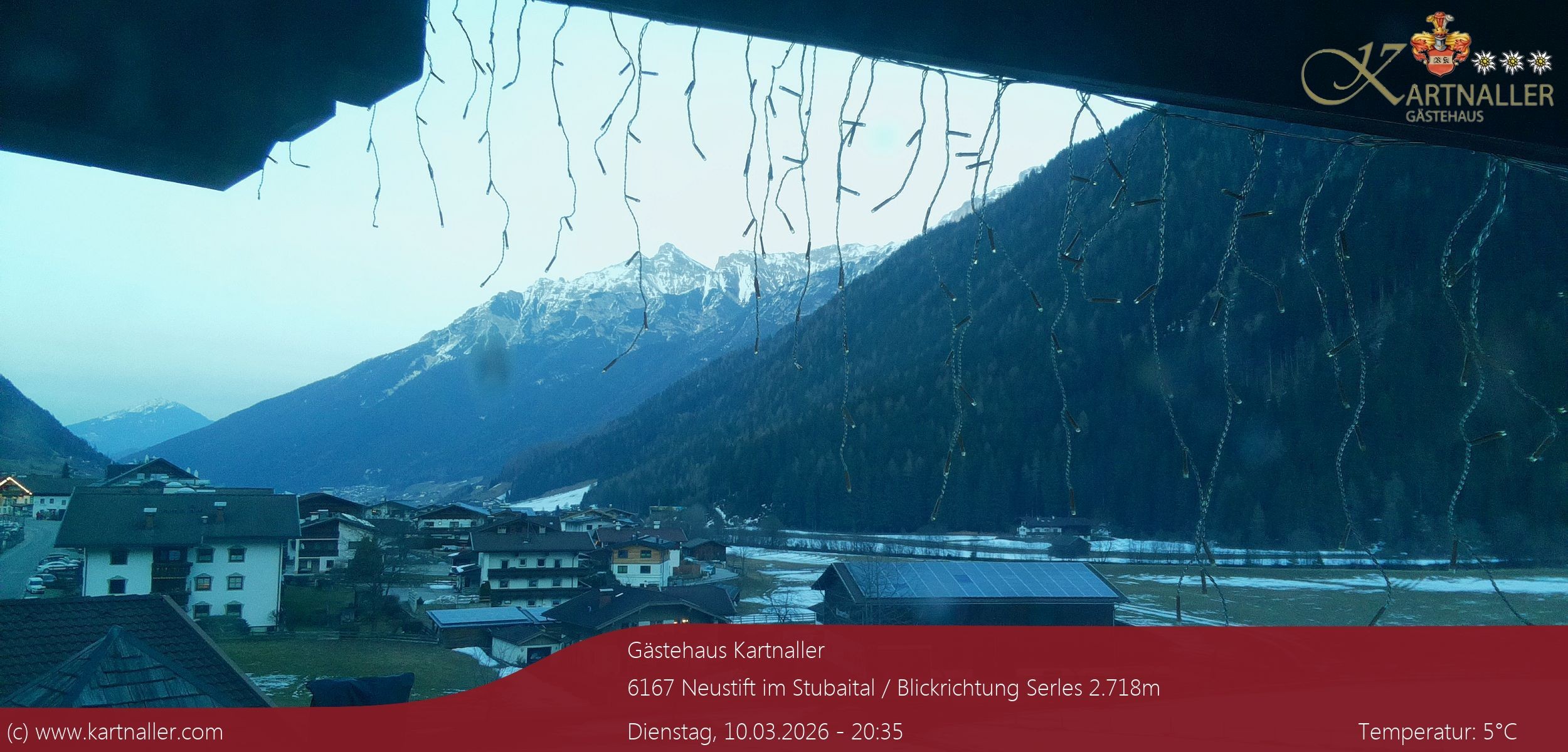 Archiv Foto Webcam Blick Neustift und Serles / Stubaital
