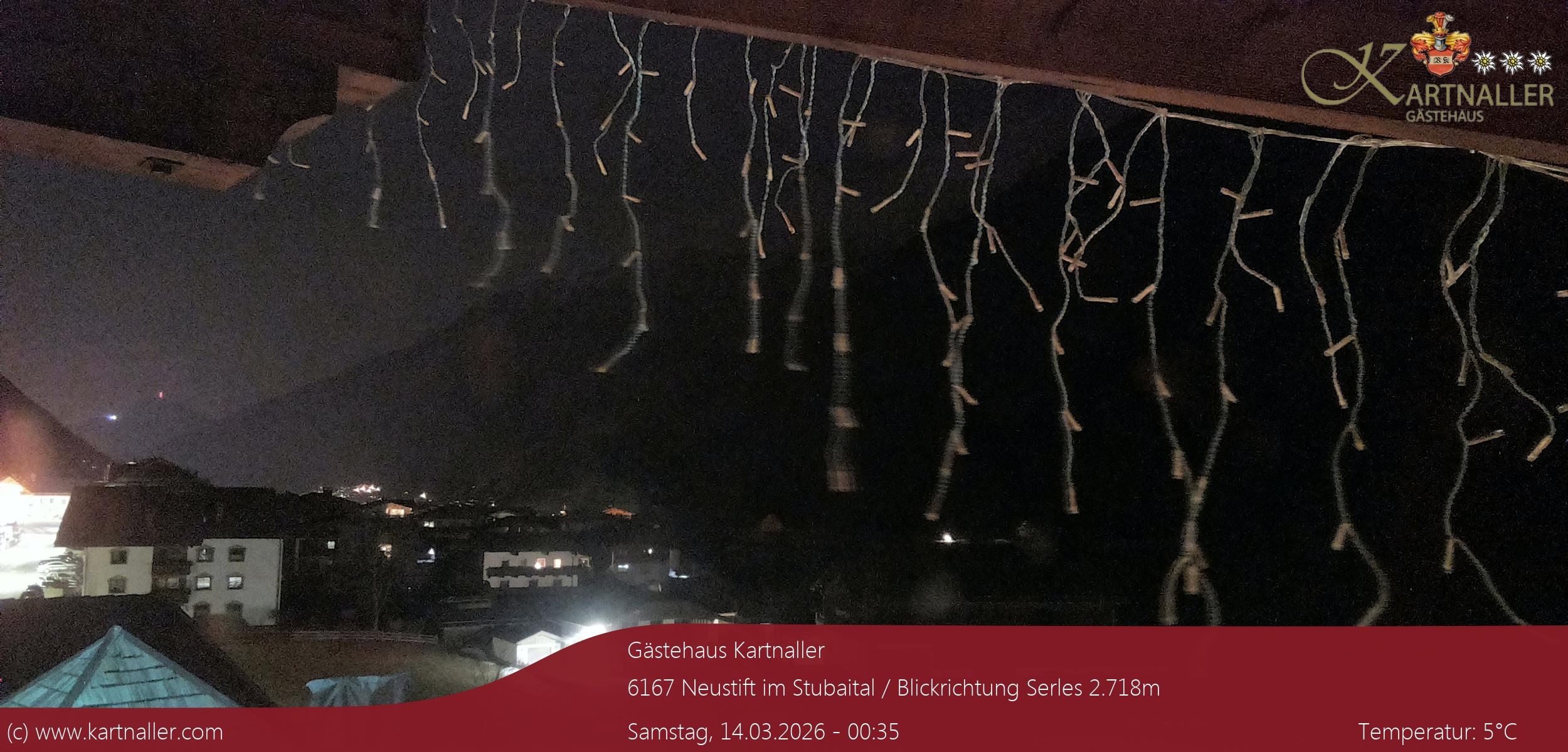 Archiv Foto Webcam Blick Neustift und Serles / Stubaital