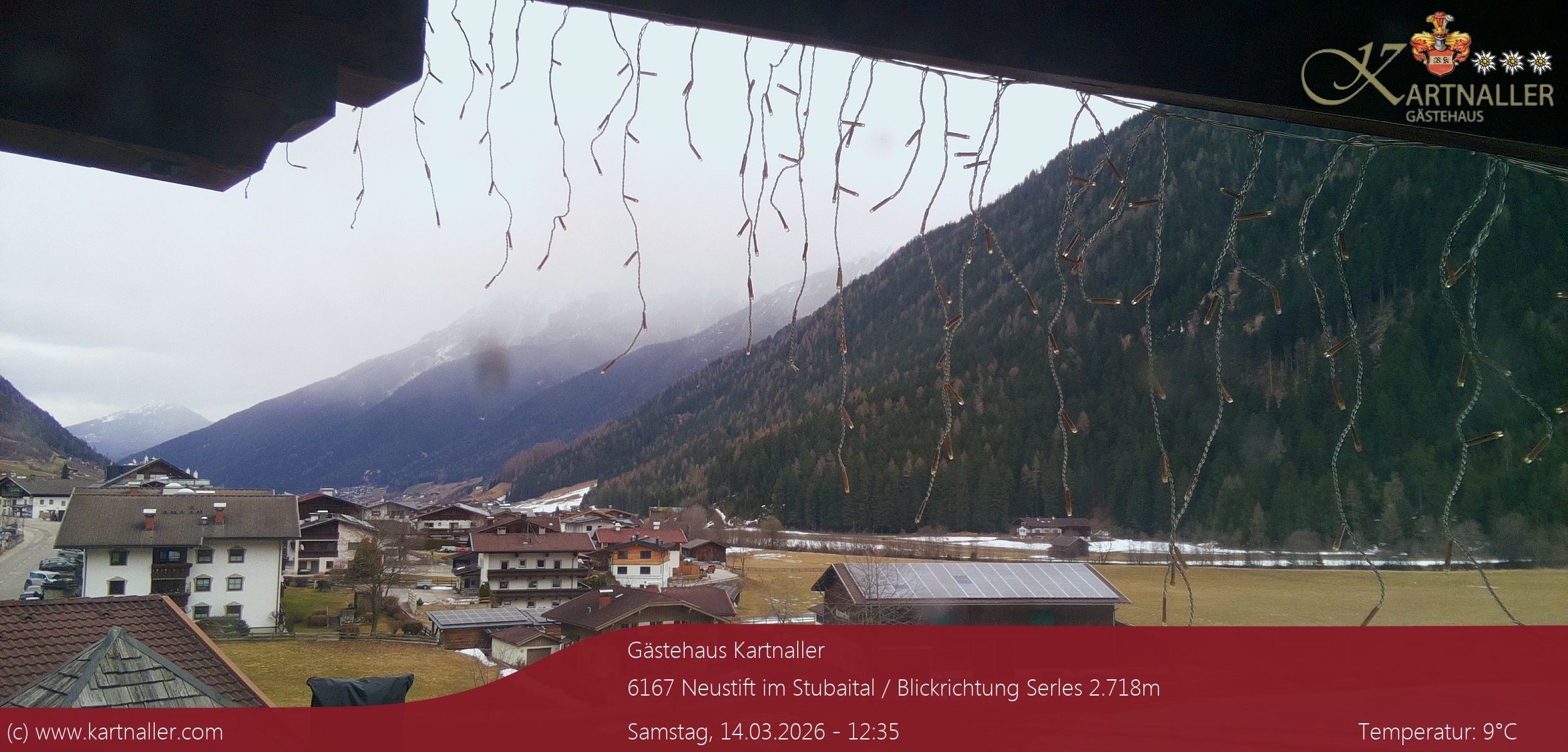 Archiv Foto Webcam Blick Neustift und Serles / Stubaital
