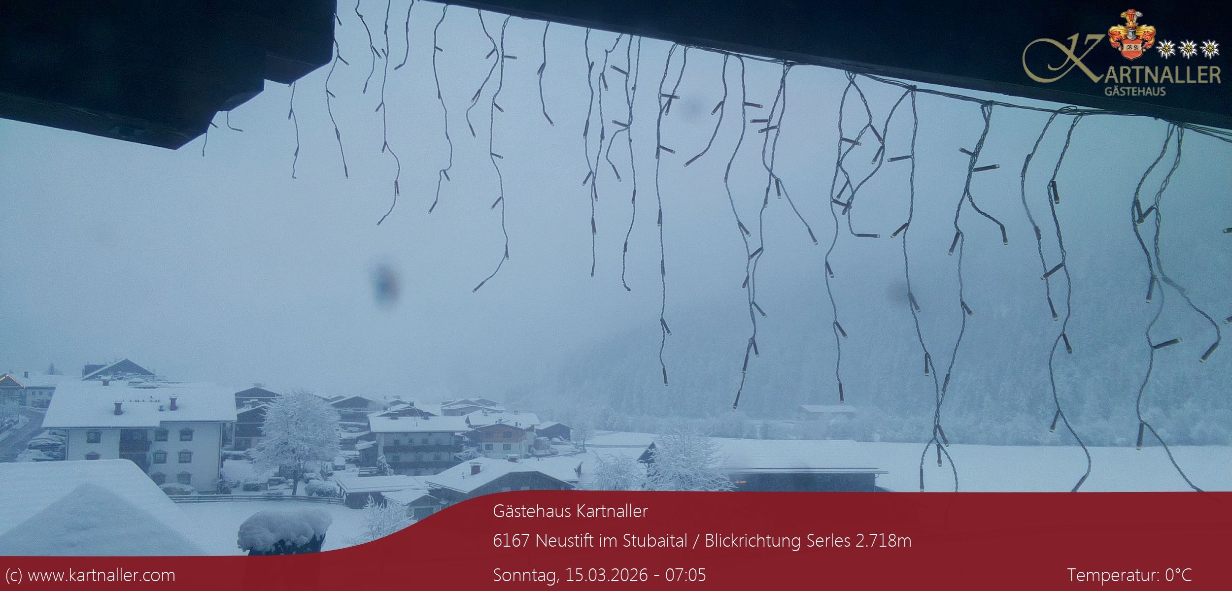 Archiv Foto Webcam Blick Neustift und Serles / Stubaital