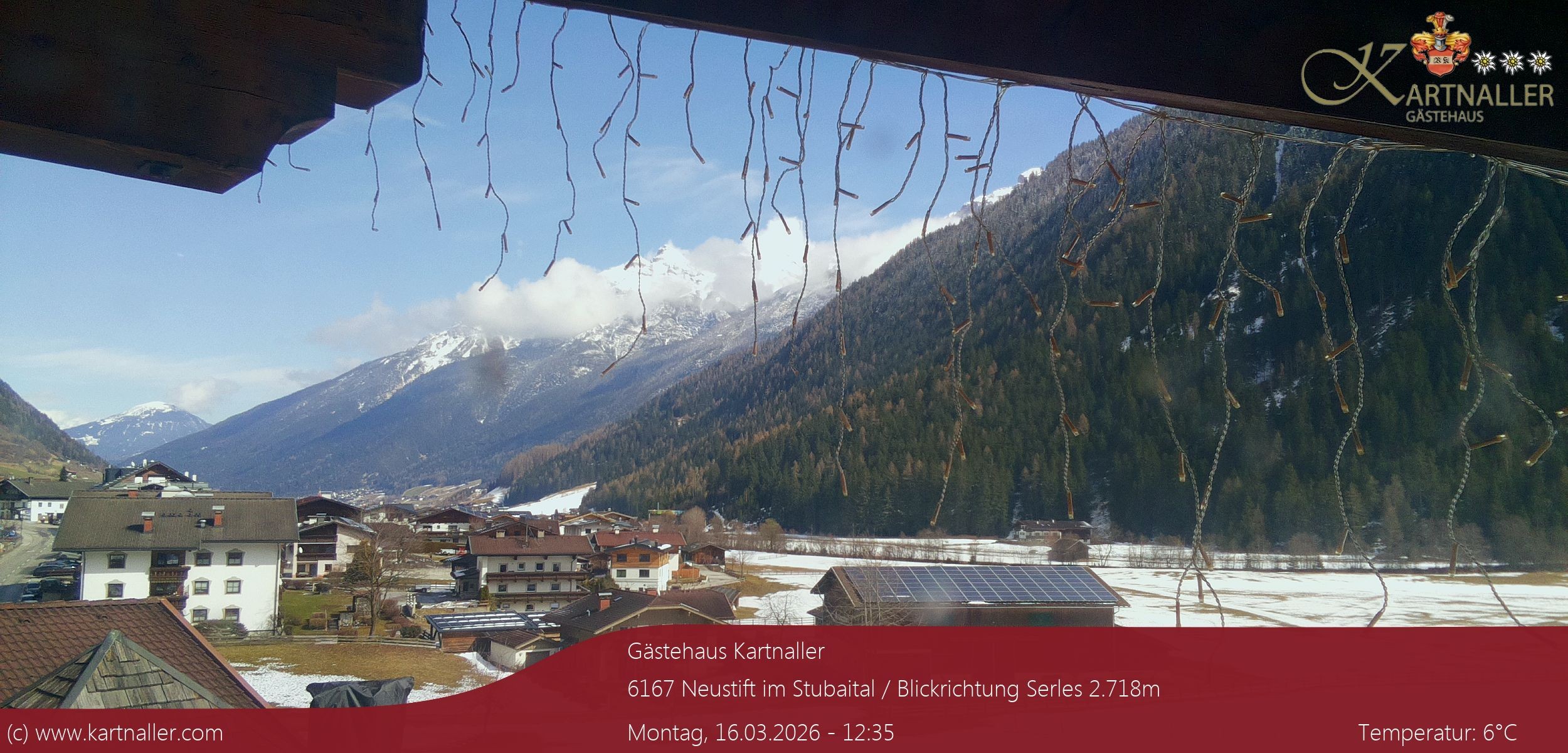 Archiv Foto Webcam Blick Neustift und Serles / Stubaital