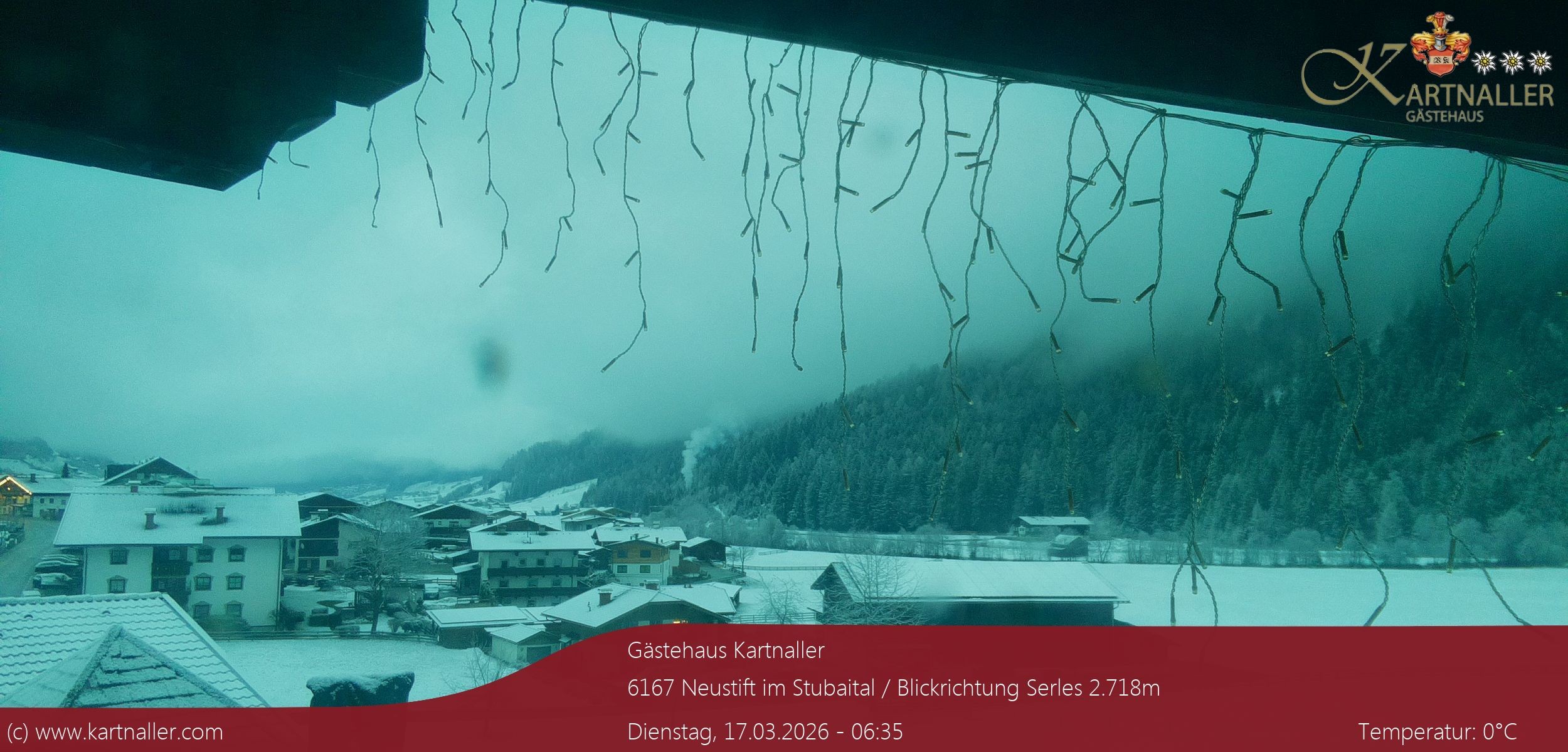 Archiv Foto Webcam Blick Neustift und Serles / Stubaital