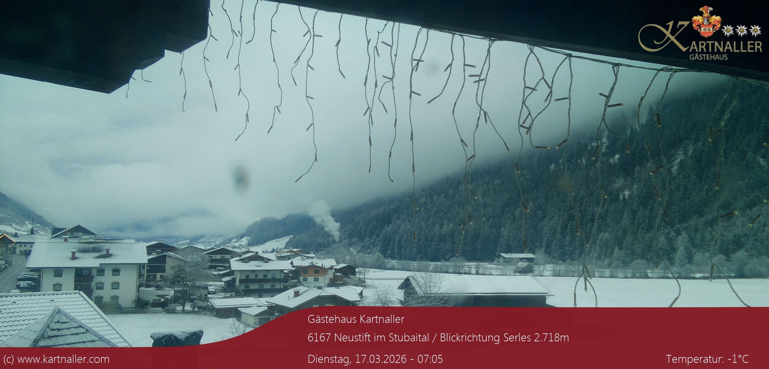 Archiv Foto Webcam Blick Neustift und Serles / Stubaital