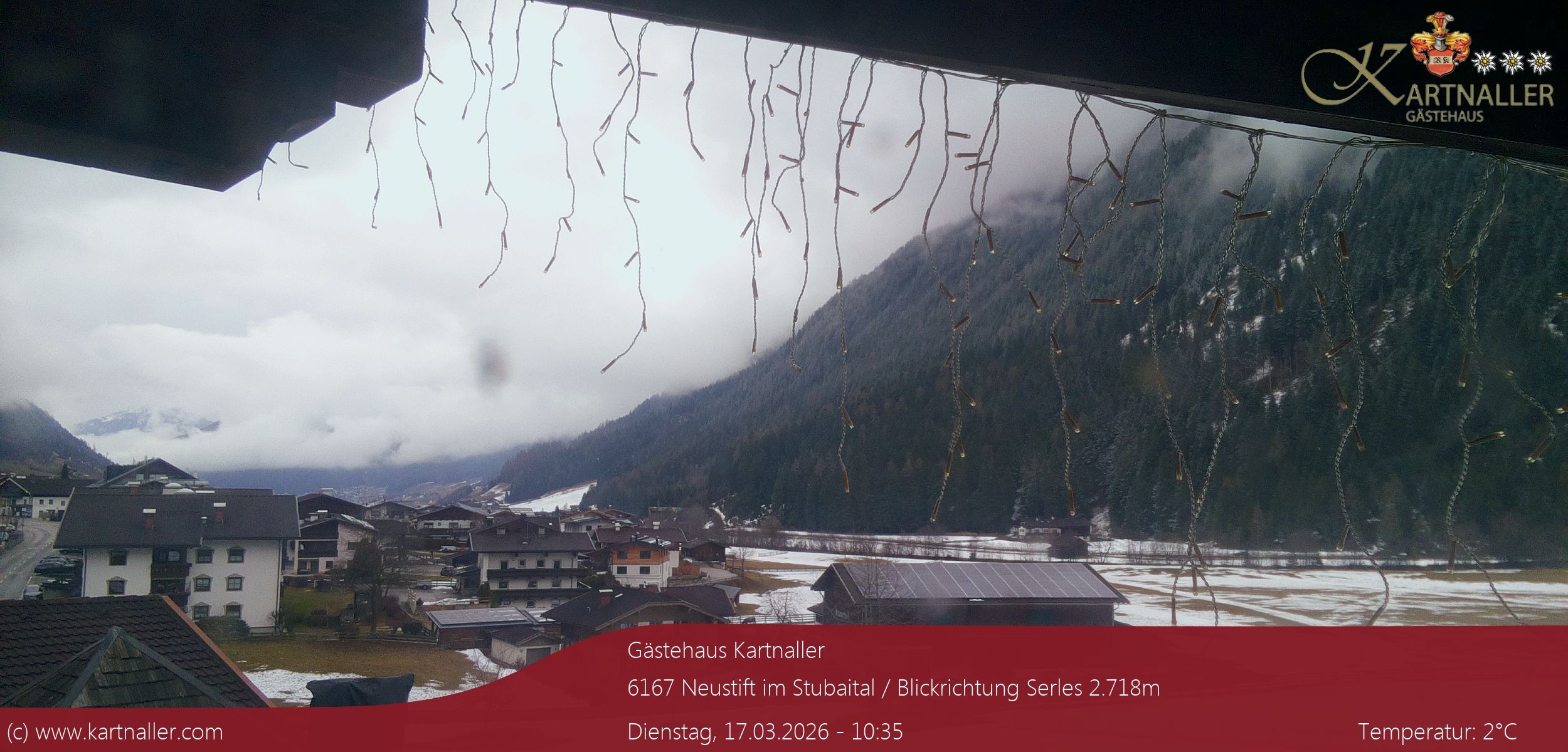 Archiv Foto Webcam Blick Neustift und Serles / Stubaital