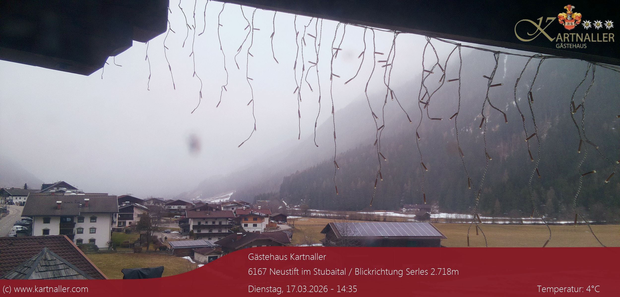 Archiv Foto Webcam Blick Neustift und Serles / Stubaital
