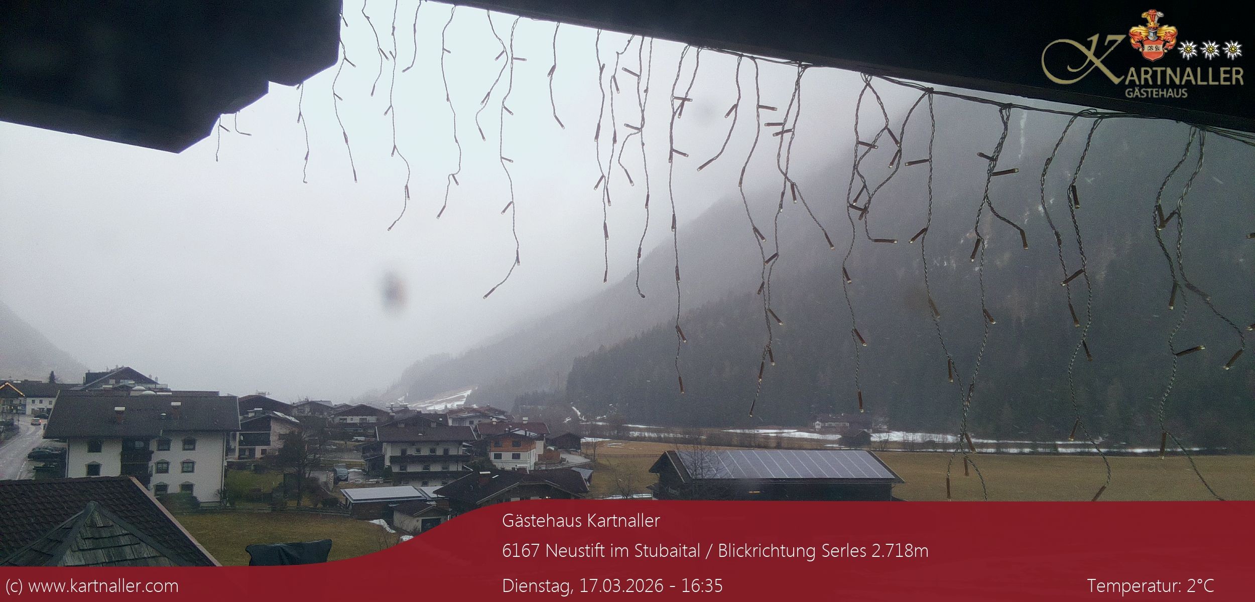 Archiv Foto Webcam Blick Neustift und Serles / Stubaital