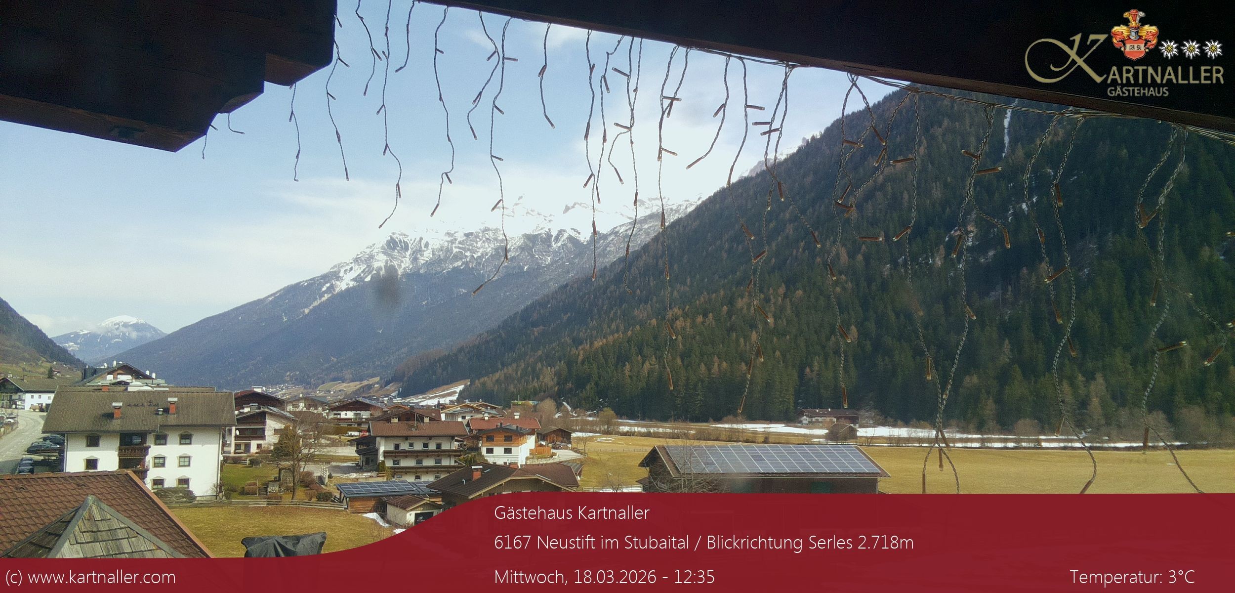 Archiv Foto Webcam Blick Neustift und Serles / Stubaital