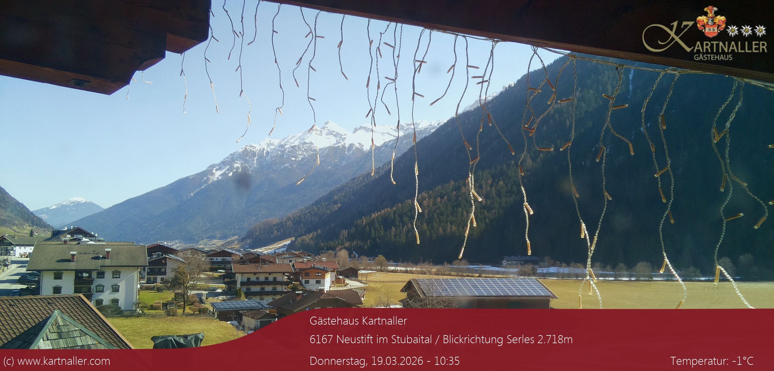 Archiv Foto Webcam Blick Neustift und Serles / Stubaital