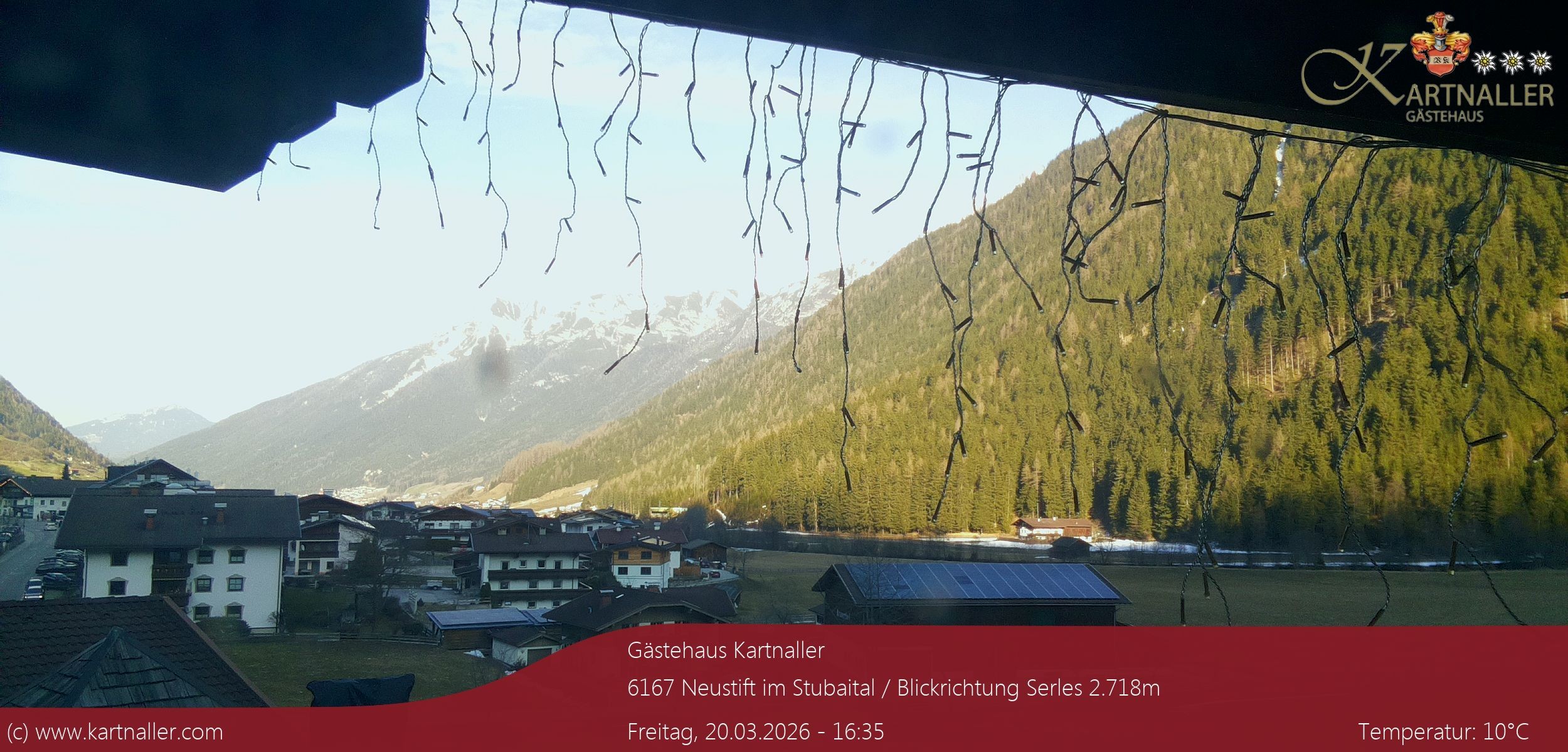 Archiv Foto Webcam Blick Neustift und Serles / Stubaital