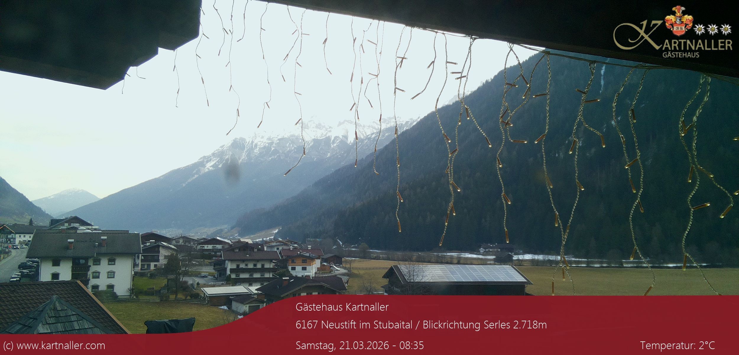 Archiv Foto Webcam Blick Neustift und Serles / Stubaital