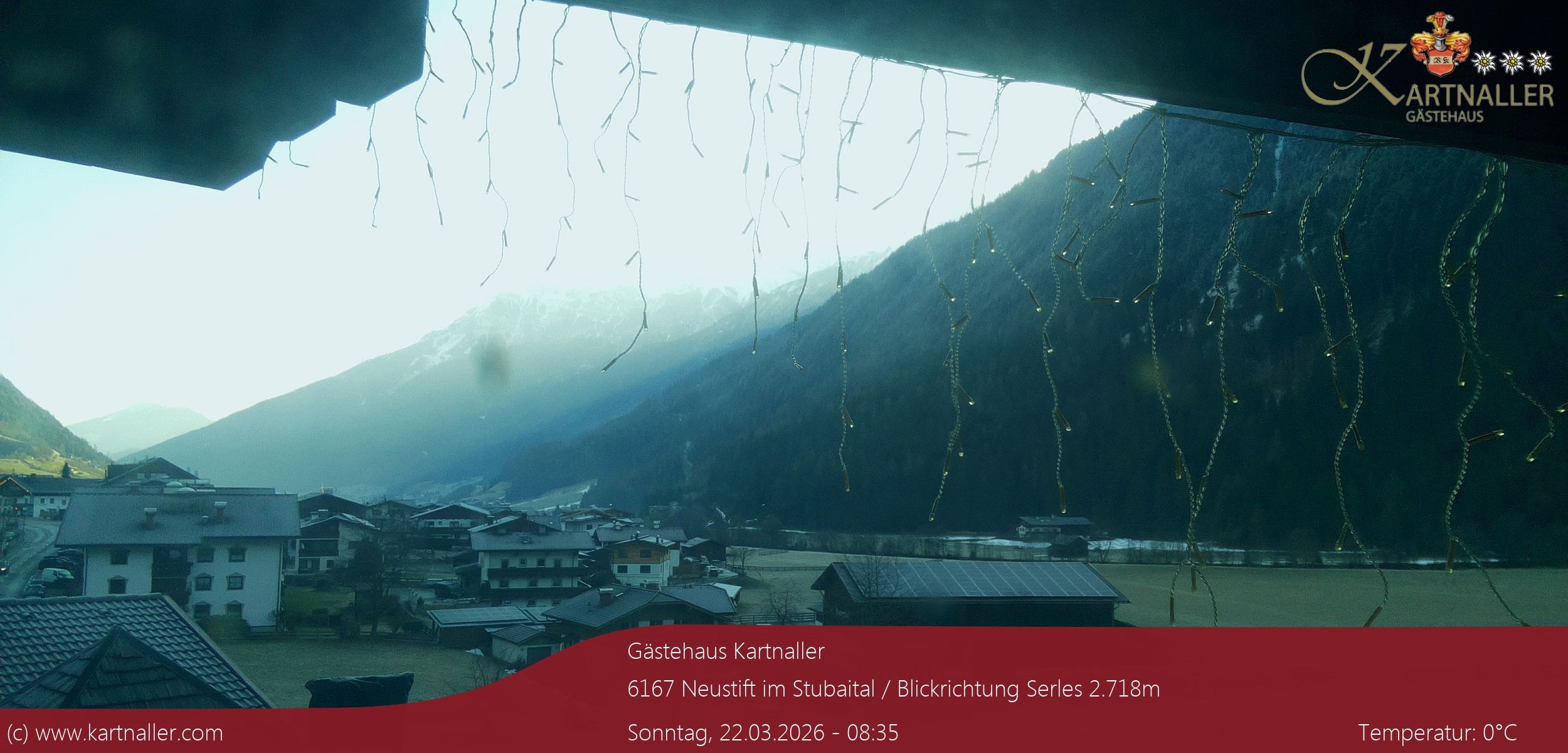 Archiv Foto Webcam Blick Neustift und Serles / Stubaital