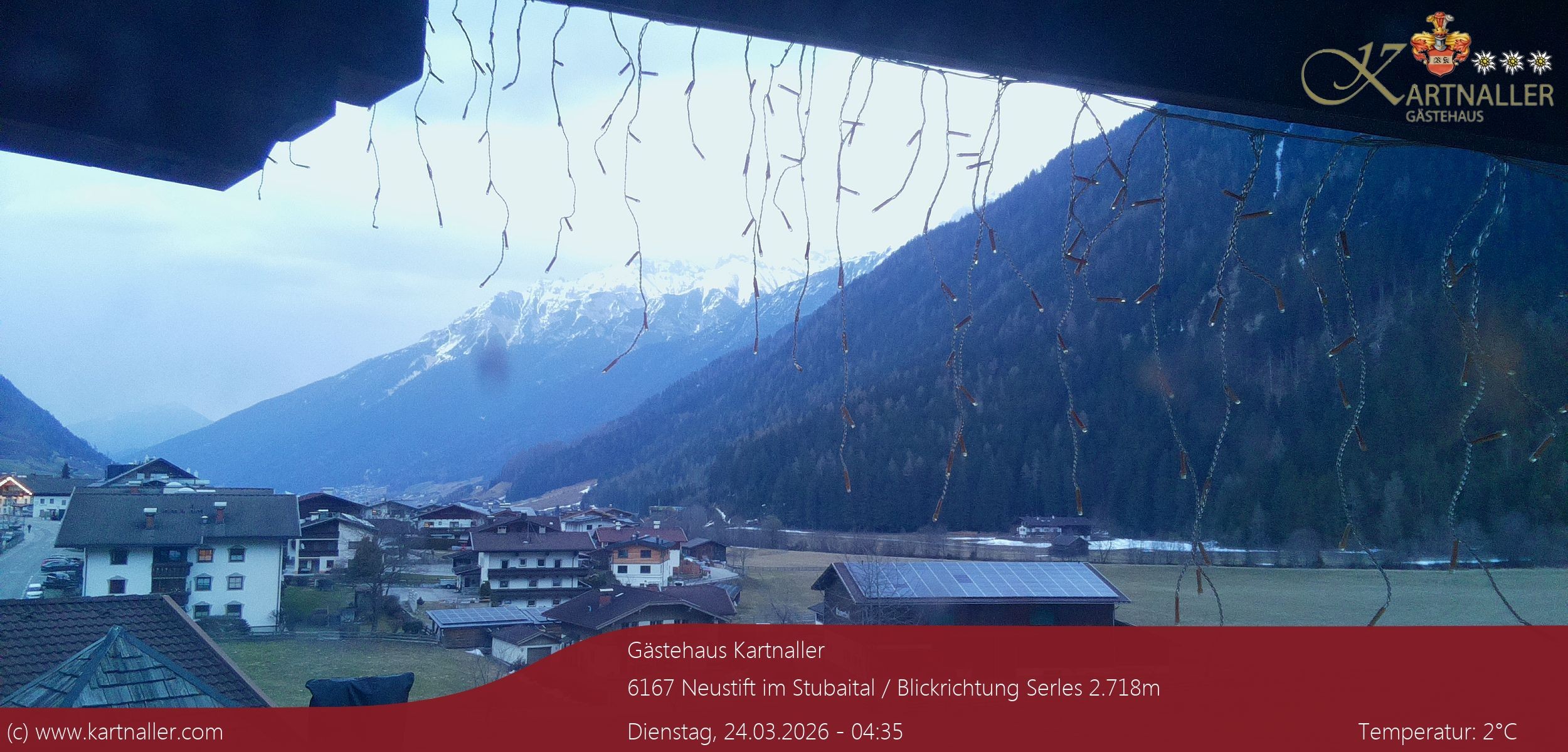 Archiv Foto Webcam Blick Neustift und Serles / Stubaital