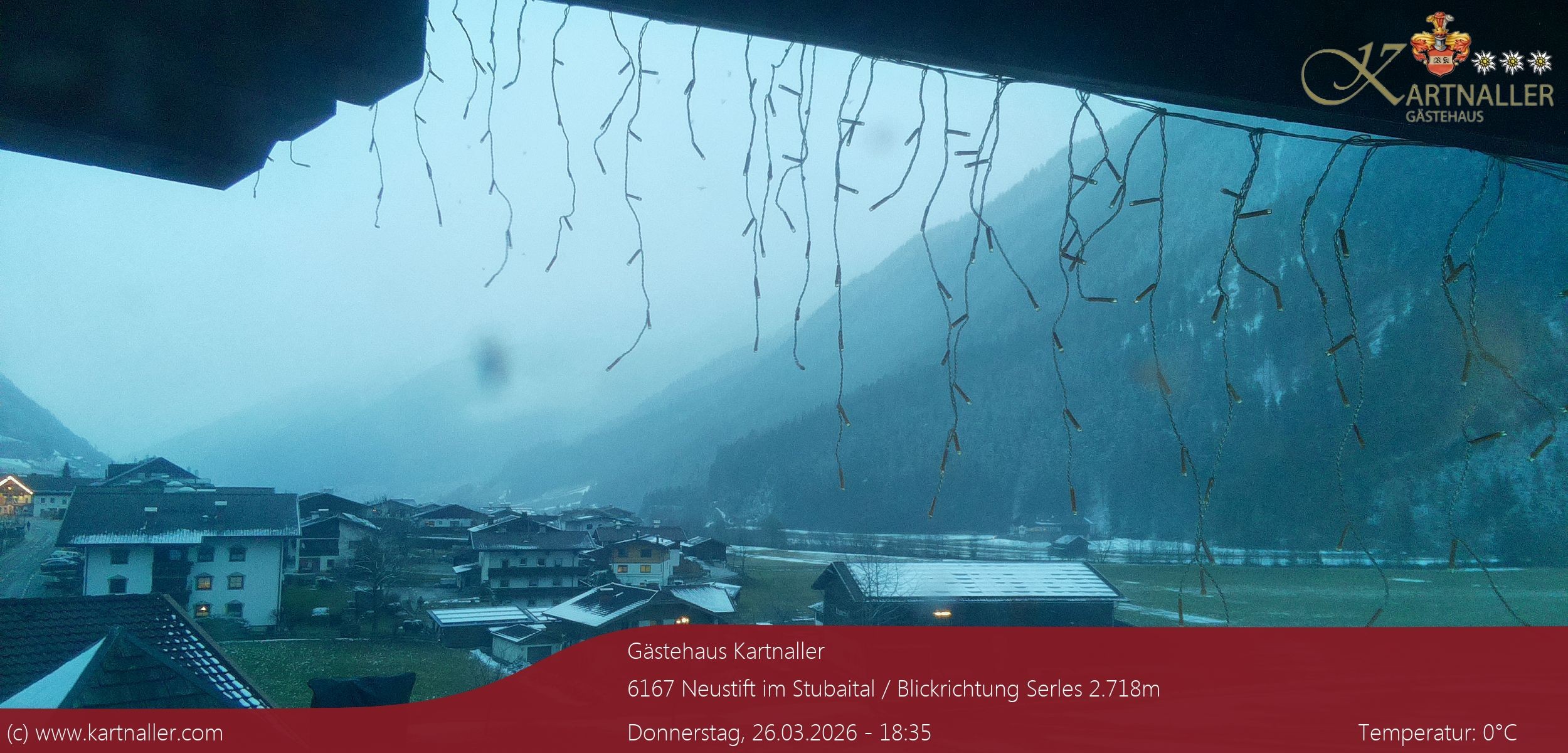 Archiv Foto Webcam Blick Neustift und Serles / Stubaital