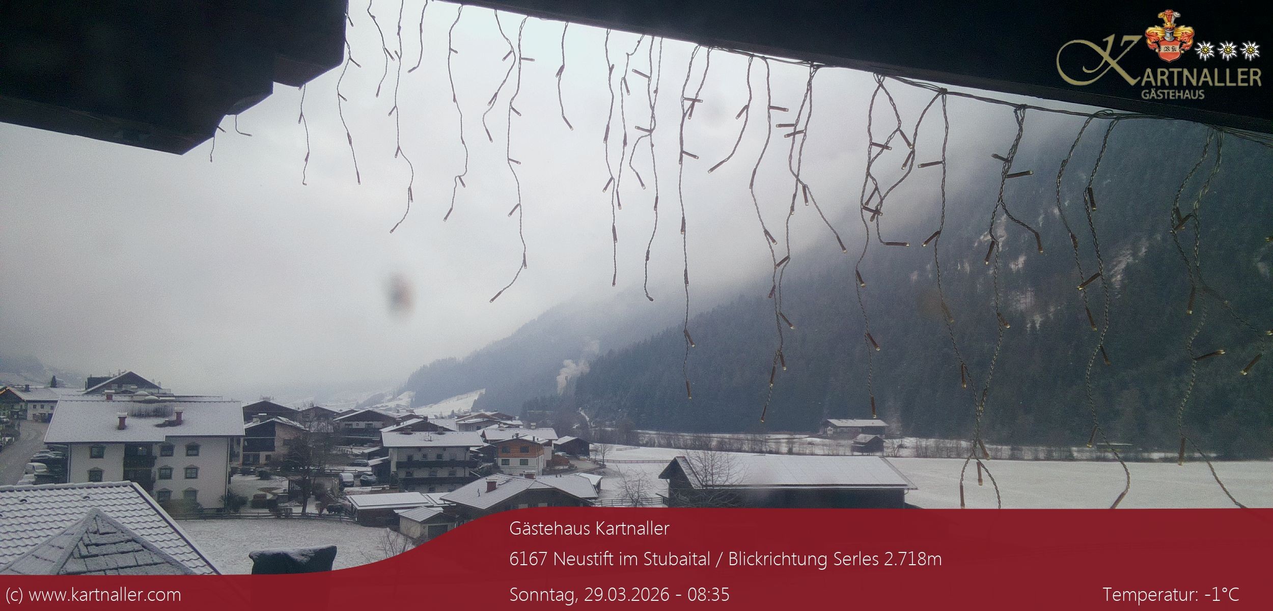 Archived image Webcam View to Neustift and Serles