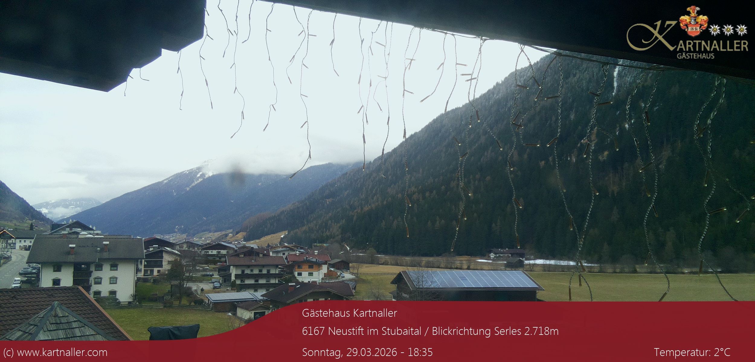 Archived image Webcam View to Neustift and Serles