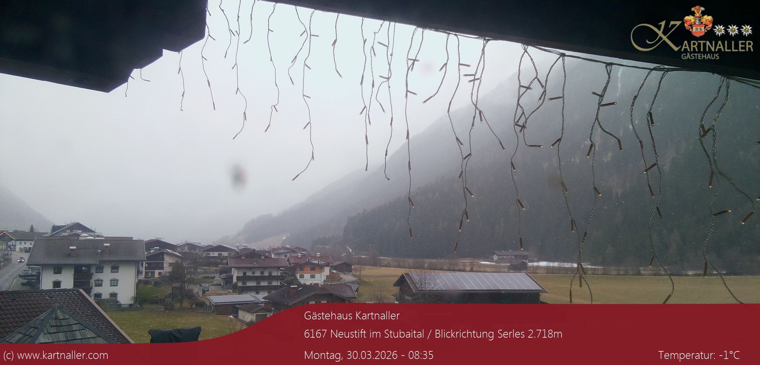 Archiv Foto Webcam Blick Neustift und Serles / Stubaital