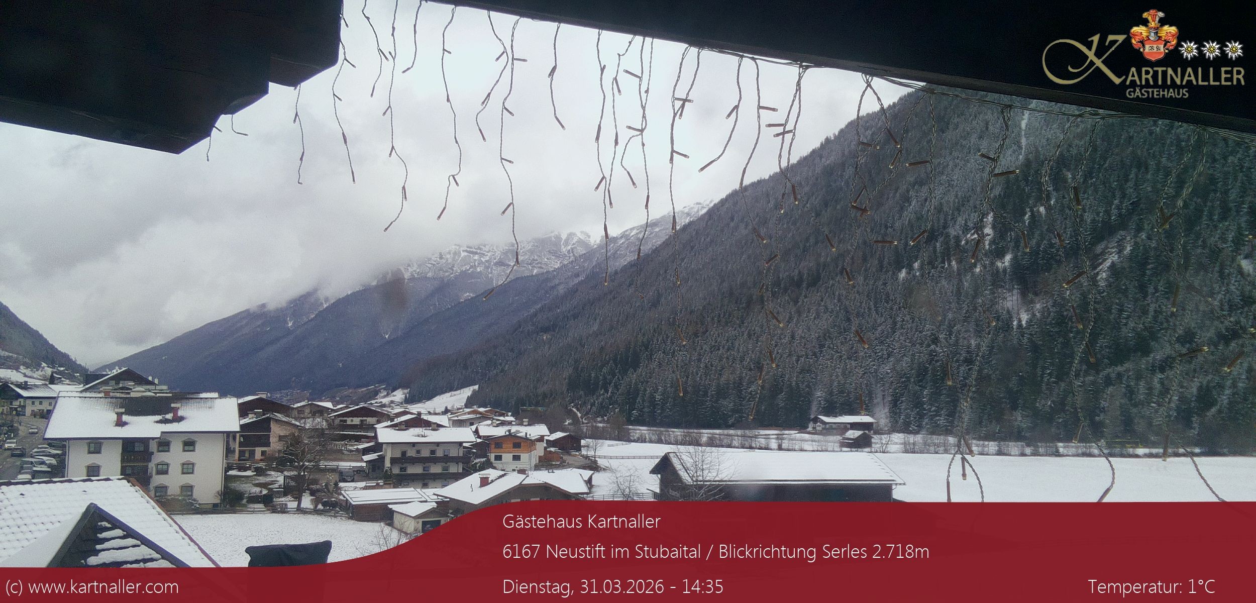 Archiv Foto Webcam Blick Neustift und Serles / Stubaital