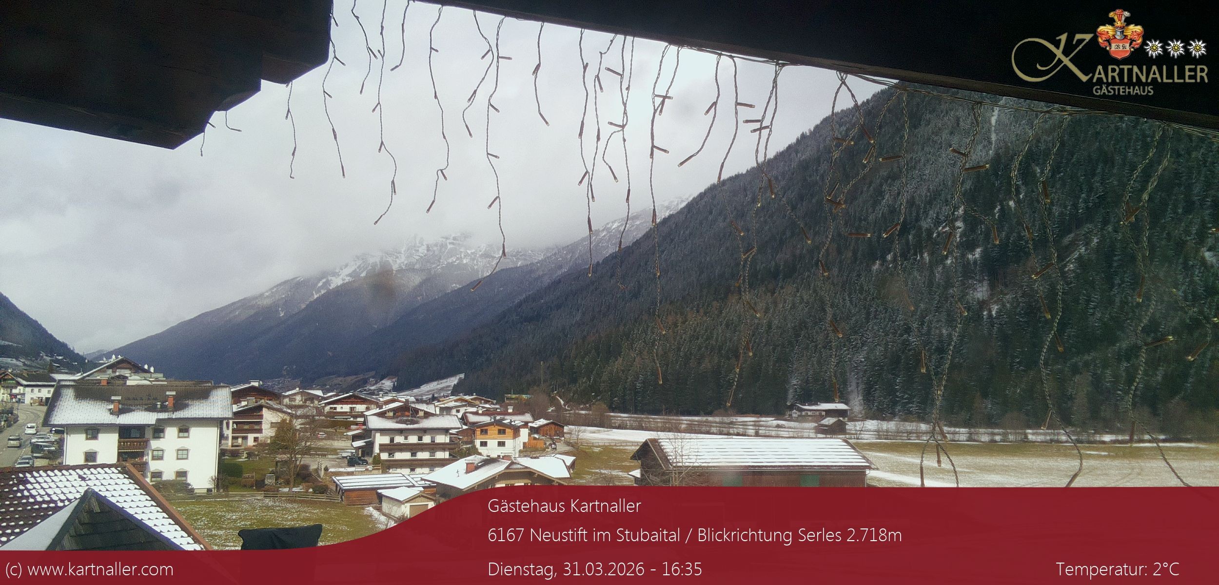 Archiv Foto Webcam Blick Neustift und Serles / Stubaital