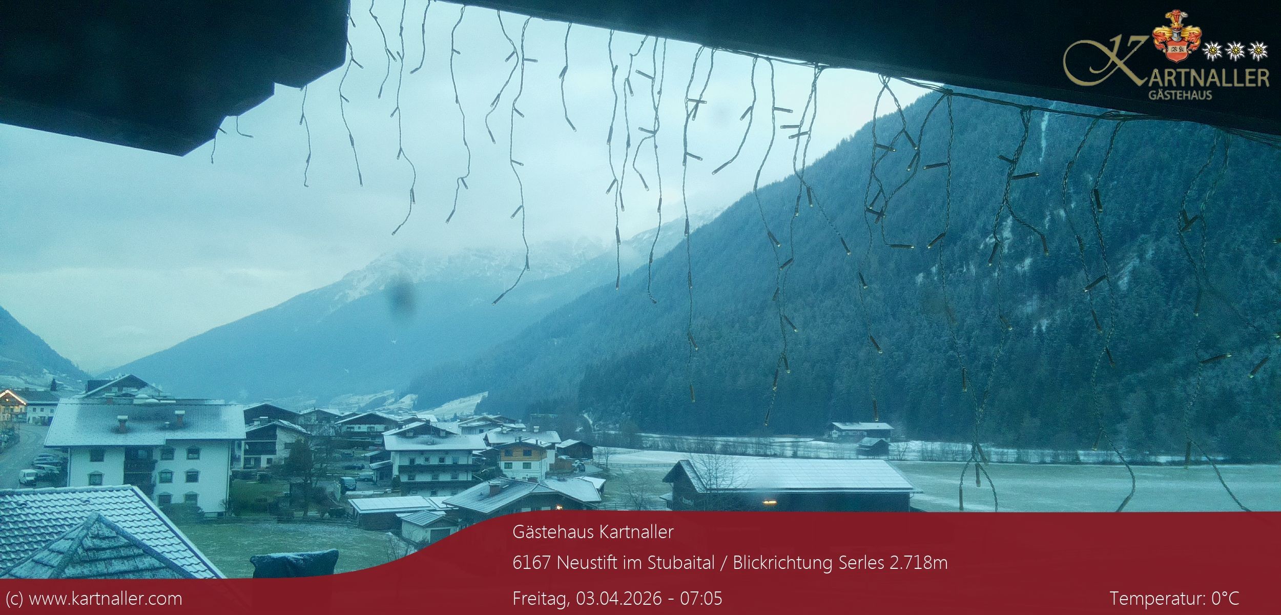 Archiv Foto Webcam Blick Neustift und Serles / Stubaital
